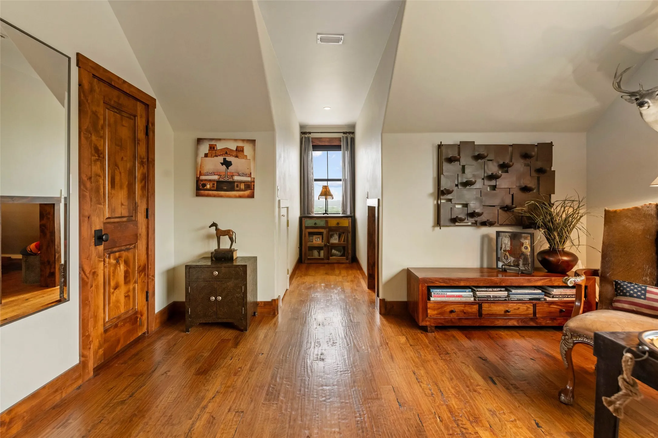 Farm For Sale in Erath County , 27475-1 N Us-281, Stephenville, Texas 76401, 3 Bedrooms, 2 Bathrooms, Garage spaces, 2,040 Sqft, built in 2011, Price $1,950,000, mls#21291836, Real Estate Agent in Stephenville, Homes For Sale in Erath county, Homes For Sale in Stephenville, Realtor in Stephenville Texas, Real Estate Brokerage Independent Realty Texas, Luminita Cordes Realtor
