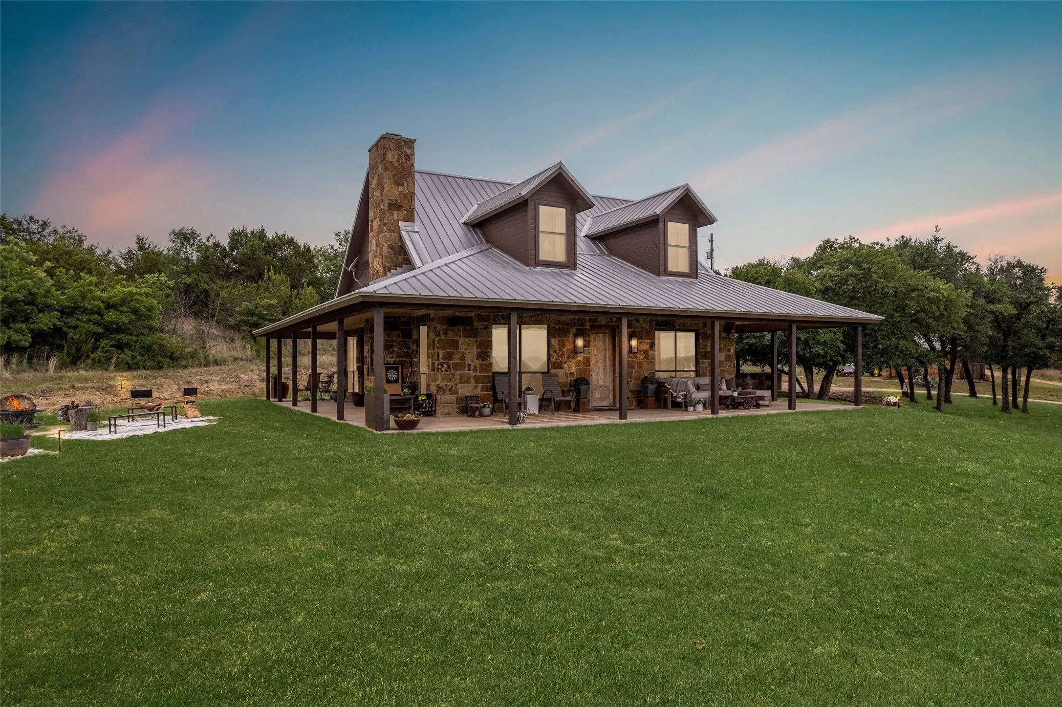 Farm For Sale in Erath County , 27475-1 N Us-281, Stephenville, Texas 76401, 3 Bedrooms, 2 Bathrooms, Garage spaces, 2,040 Sqft, built in 2011, Price $1,950,000, mls#21291836, Real Estate Agent in Stephenville, Homes For Sale in Erath county, Homes For Sale in Stephenville, Realtor in Stephenville Texas, Real Estate Brokerage Independent Realty Texas, Luminita Cordes Realtor