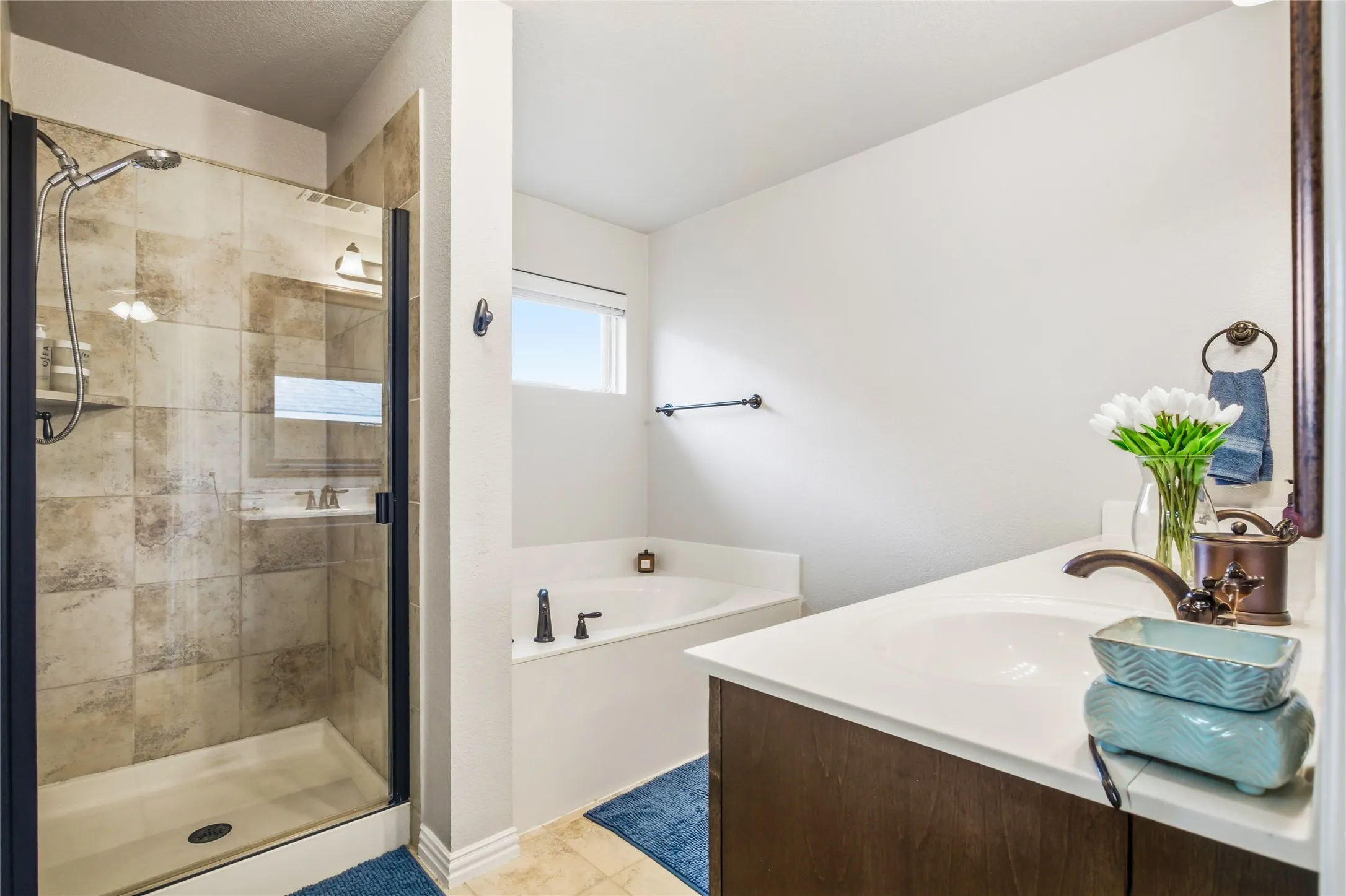 Single Family Residence For Sale in Tarrant County , 7409 Innisbrook Lane, Fort Worth, Texas 76179, 3 Bedroom, 2 Bathroom, 2 Garage spaces, 1,778 Sqft, built in 2015, mls#21292483, Real Estate Agent in Fort Worth, Homes For Sale in Tarrant county, Homes For Sale in Fort Worth, Realtor in Fort Worth Texas, Real Estate Brokerage Independent Realty Texas, Luminita Cordes Realtor