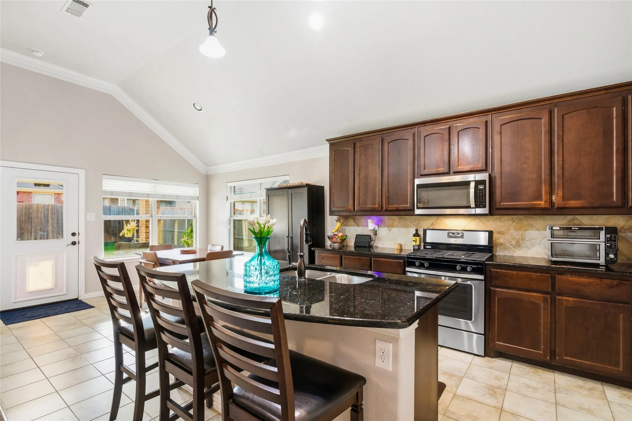 Single Family Residence For Sale in Tarrant County , 7409 Innisbrook Lane, Fort Worth, Texas 76179, 3 Bedroom, 2 Bathroom, 2 Garage spaces, 1,778 Sqft, built in 2015, mls#21292483, Real Estate Agent in Fort Worth, Homes For Sale in Tarrant county, Homes For Sale in Fort Worth, Realtor in Fort Worth Texas, Real Estate Brokerage Independent Realty Texas, Luminita Cordes Realtor