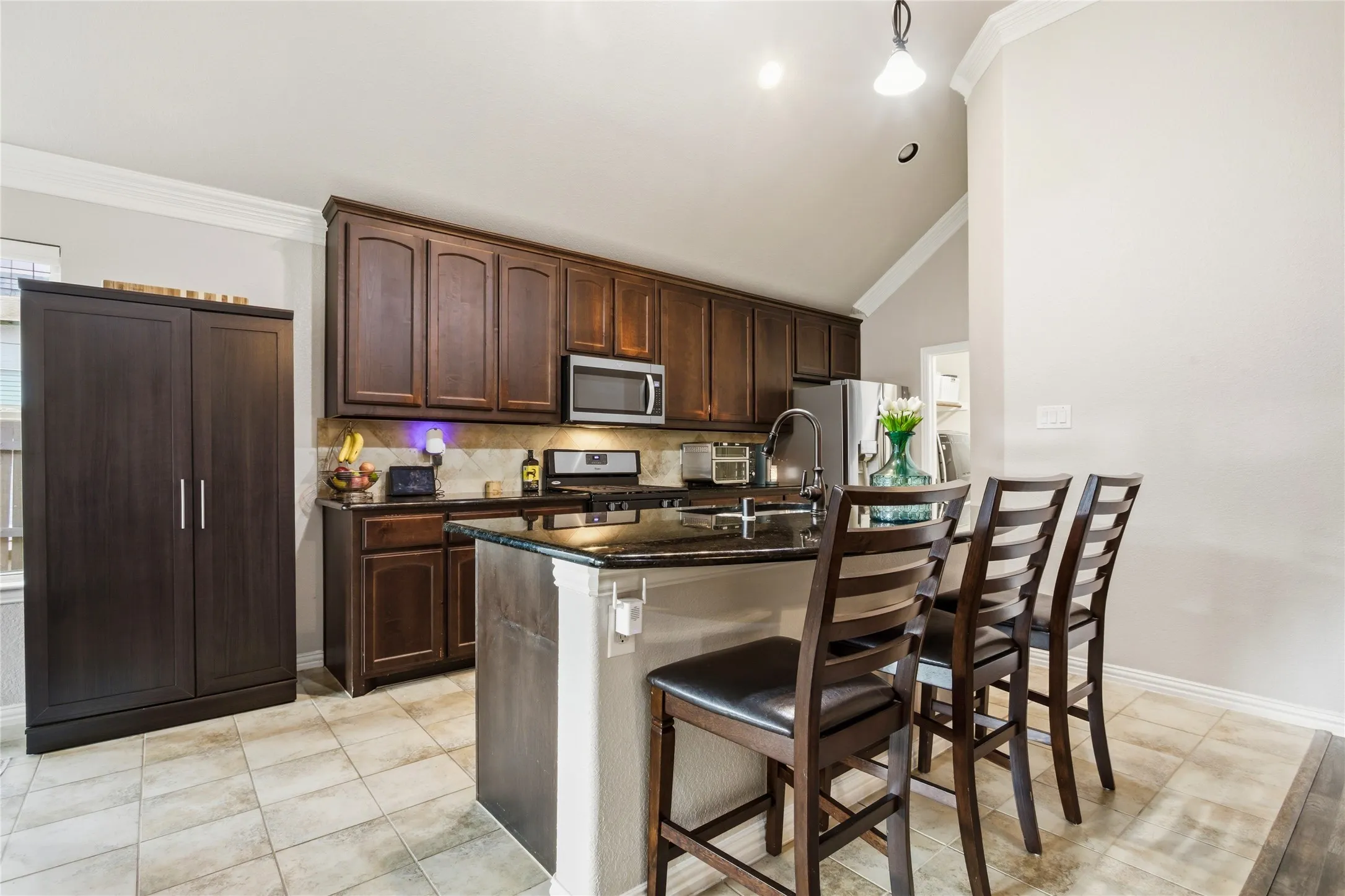 Single Family Residence For Sale in Tarrant County , 7409 Innisbrook Lane, Fort Worth, Texas 76179, 3 Bedroom, 2 Bathroom, 2 Garage spaces, 1,778 Sqft, built in 2015, mls#21292483, Real Estate Agent in Fort Worth, Homes For Sale in Tarrant county, Homes For Sale in Fort Worth, Realtor in Fort Worth Texas, Real Estate Brokerage Independent Realty Texas, Luminita Cordes Realtor