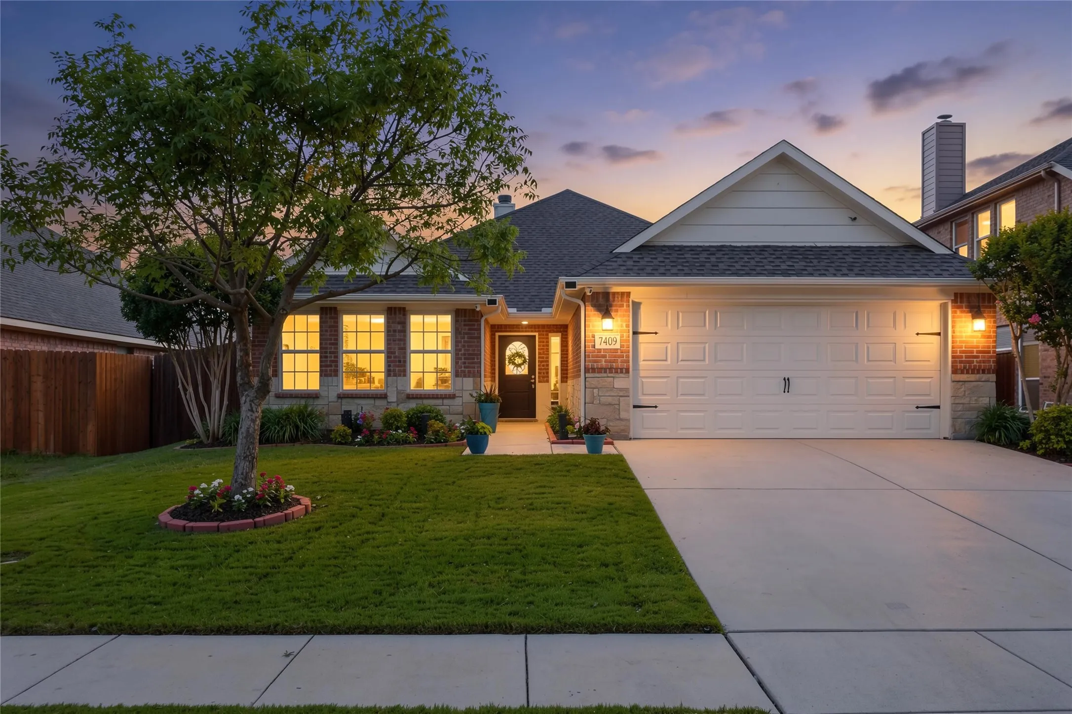 Single Family Residence For Sale in Tarrant County , 7409 Innisbrook Lane, Fort Worth, Texas 76179, 3 Bedroom, 2 Bathroom, 2 Garage spaces, 1,778 Sqft, built in 2015, mls#21292483, Real Estate Agent in Fort Worth, Homes For Sale in Tarrant county, Homes For Sale in Fort Worth, Realtor in Fort Worth Texas, Real Estate Brokerage Independent Realty Texas, Luminita Cordes Realtor