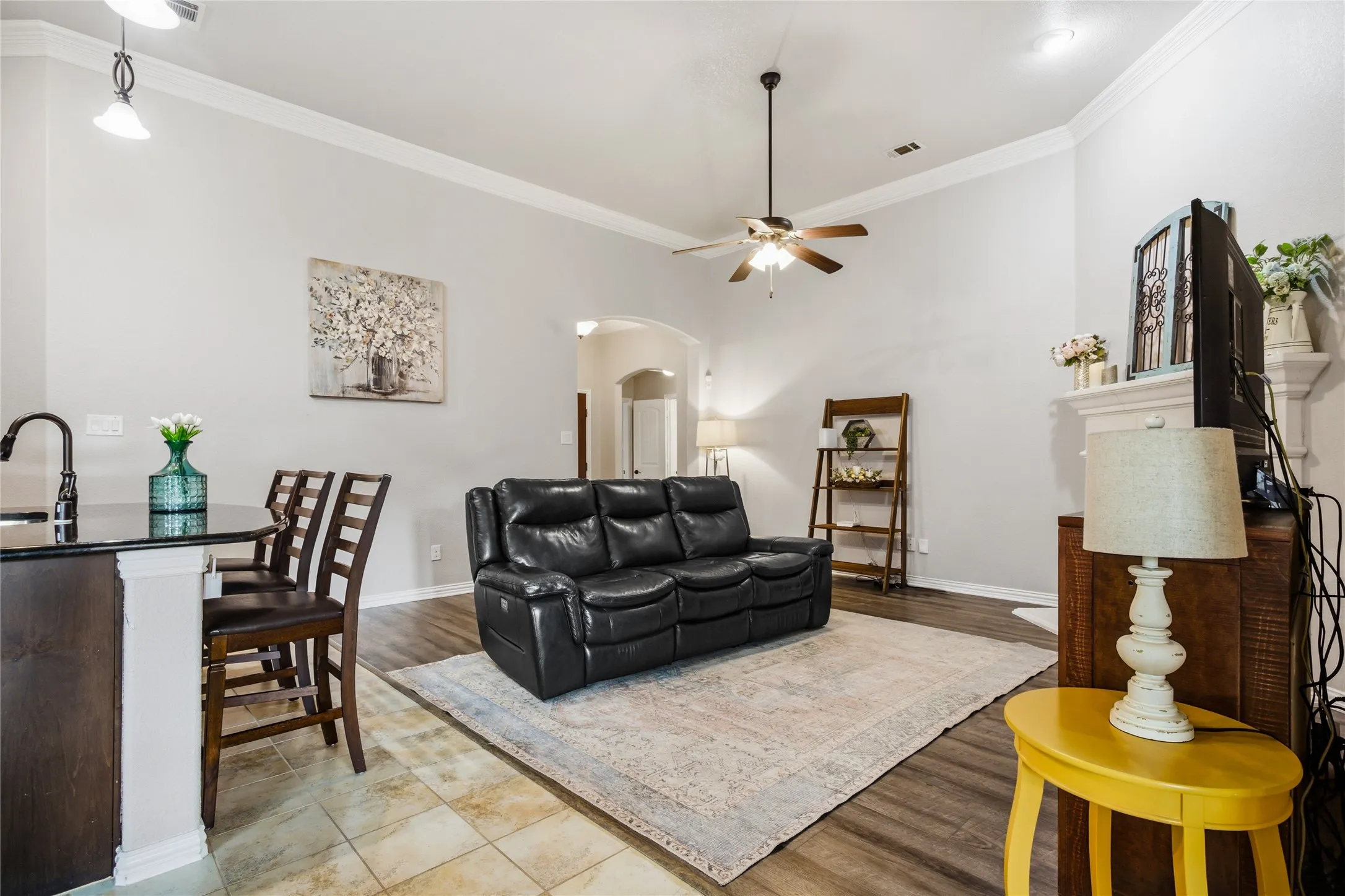 Single Family Residence For Sale in Tarrant County , 7409 Innisbrook Lane, Fort Worth, Texas 76179, 3 Bedroom, 2 Bathroom, 2 Garage spaces, 1,778 Sqft, built in 2015, mls#21292483, Real Estate Agent in Fort Worth, Homes For Sale in Tarrant county, Homes For Sale in Fort Worth, Realtor in Fort Worth Texas, Real Estate Brokerage Independent Realty Texas, Luminita Cordes Realtor