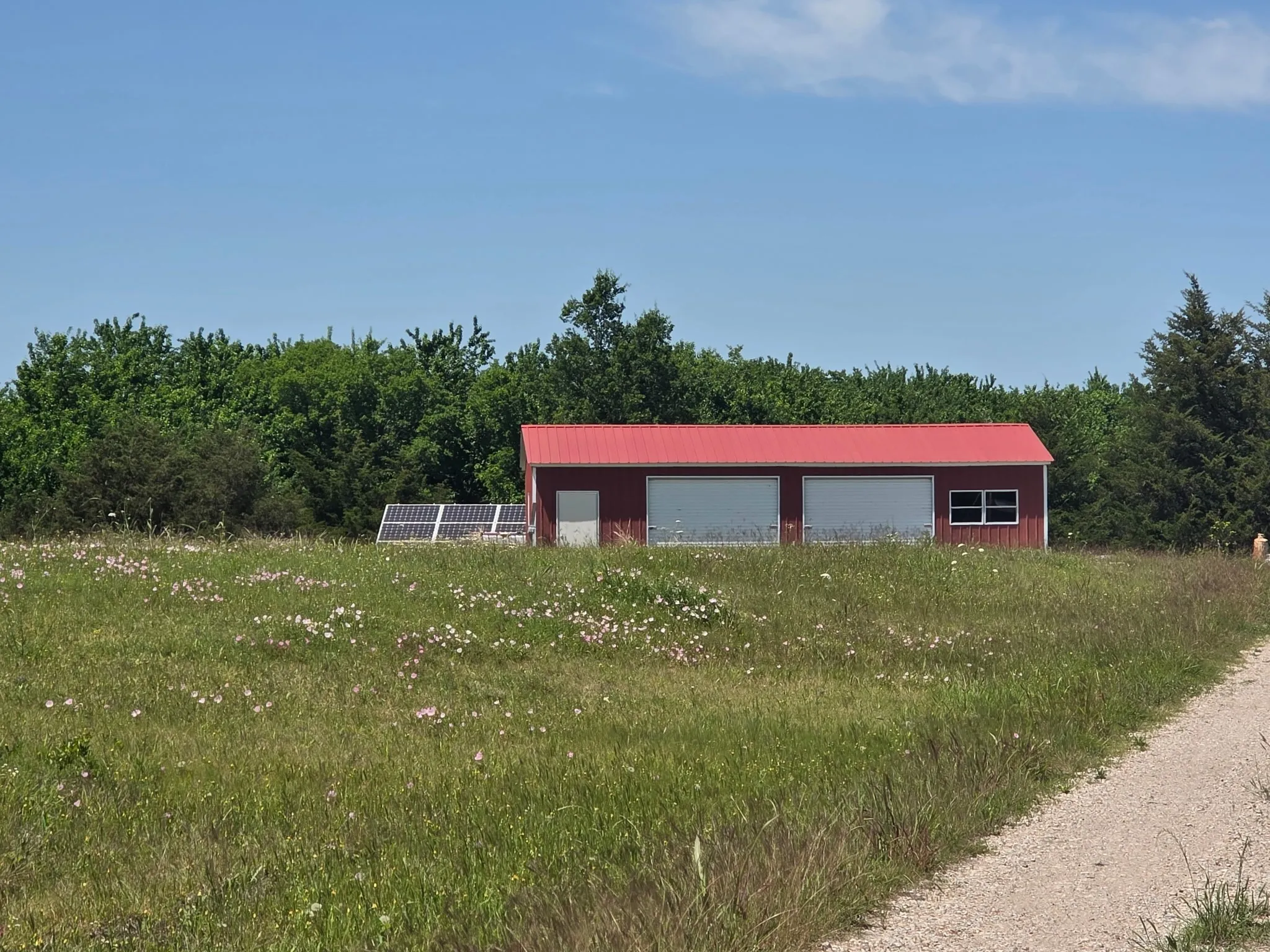 Farm For Sale in Hunt County , 4872 County Road 1101, Celeste, Texas 75423, 1 Bedroom, 1 Bathroom, Garage spaces, 512 Sqft, built in 2016, mls#21262761, Real Estate Agent in Celeste, Homes For Sale in Hunt county, Homes For Sale in Celeste, Realtor in Celeste Texas, Real Estate Brokerage Independent Realty Texas, Luminita Cordes Realtor