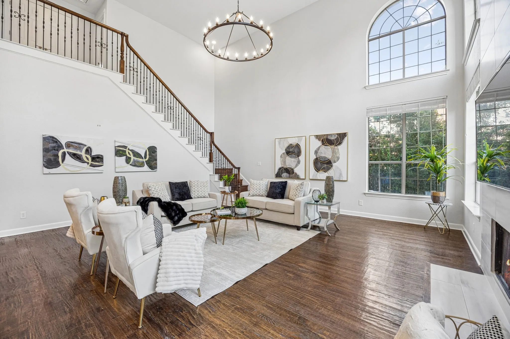 Single Family Residence For Sale in Tarrant County , 1807 Greenlea Cove, Southlake, Texas 76092, 5 Bedroom, 6 Bathroom, 3 Garage spaces, 5,057 Sqft, built in 2004, mls#21291064, Real Estate Agent in Southlake, Homes For Sale in Tarrant county, Homes For Sale in Southlake, Realtor in Southlake Texas, Real Estate Brokerage Independent Realty Texas, Luminita Cordes Realtor
