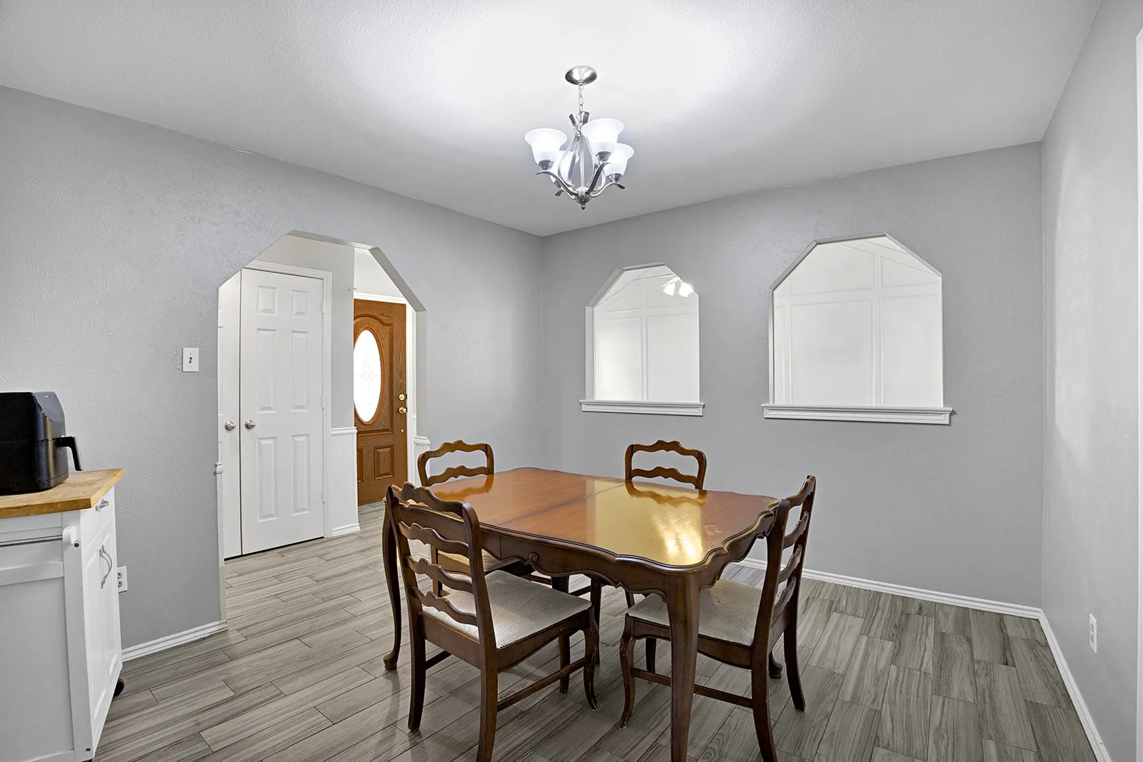 Single Family Residence For Sale in Collin County , 1600 Hearthstone Drive, Plano, Texas 75023, 4 Bedroom, 2 Bathroom, 2 Garage spaces, 1,873 Sqft, built in 1977, mls#21292534, Real Estate Agent in Plano, Homes For Sale in Collin county, Homes For Sale in Plano, Realtor in Plano Texas, Real Estate Brokerage Independent Realty Texas, Luminita Cordes Realtor