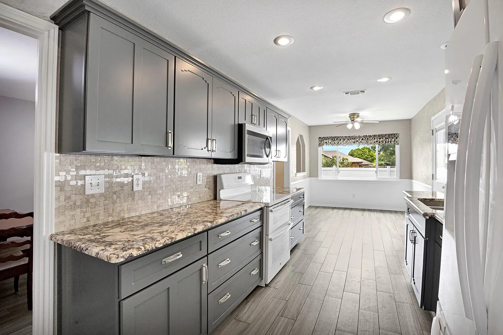 Single Family Residence For Sale in Collin County , 1600 Hearthstone Drive, Plano, Texas 75023, 4 Bedroom, 2 Bathroom, 2 Garage spaces, 1,873 Sqft, built in 1977, mls#21292534, Real Estate Agent in Plano, Homes For Sale in Collin county, Homes For Sale in Plano, Realtor in Plano Texas, Real Estate Brokerage Independent Realty Texas, Luminita Cordes Realtor