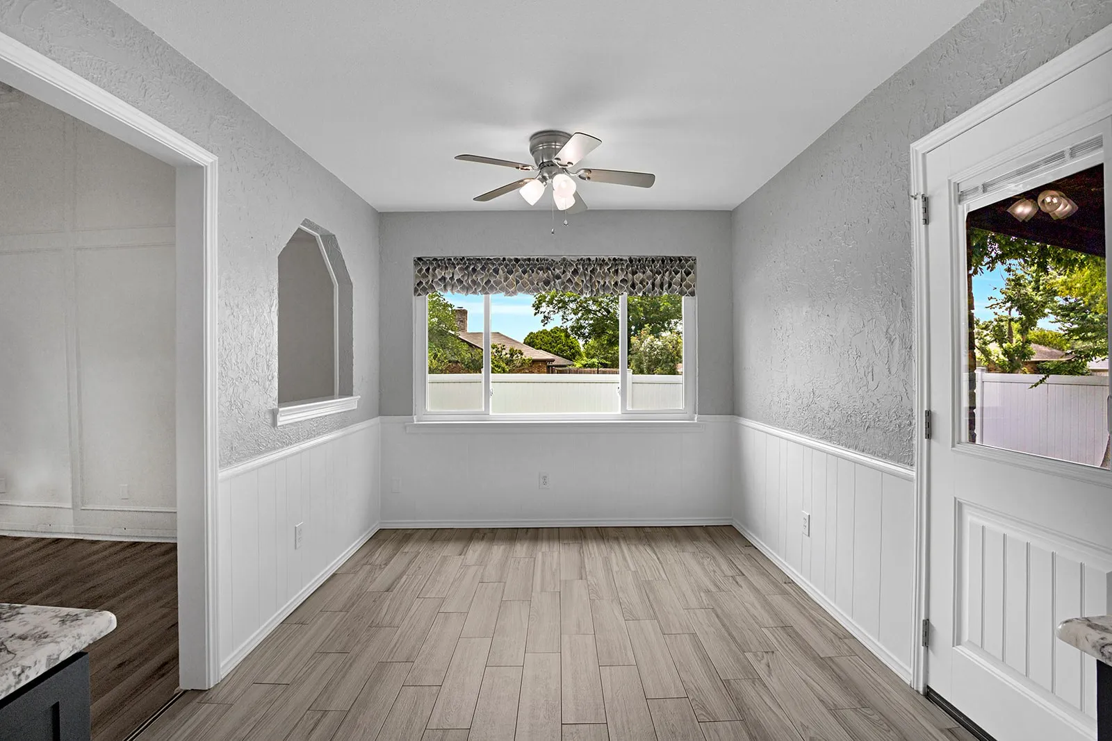 Single Family Residence For Sale in Collin County , 1600 Hearthstone Drive, Plano, Texas 75023, 4 Bedroom, 2 Bathroom, 2 Garage spaces, 1,873 Sqft, built in 1977, mls#21292534, Real Estate Agent in Plano, Homes For Sale in Collin county, Homes For Sale in Plano, Realtor in Plano Texas, Real Estate Brokerage Independent Realty Texas, Luminita Cordes Realtor