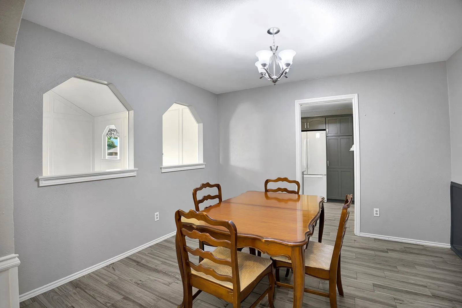 Single Family Residence For Sale in Collin County , 1600 Hearthstone Drive, Plano, Texas 75023, 4 Bedroom, 2 Bathroom, 2 Garage spaces, 1,873 Sqft, built in 1977, mls#21292534, Real Estate Agent in Plano, Homes For Sale in Collin county, Homes For Sale in Plano, Realtor in Plano Texas, Real Estate Brokerage Independent Realty Texas, Luminita Cordes Realtor