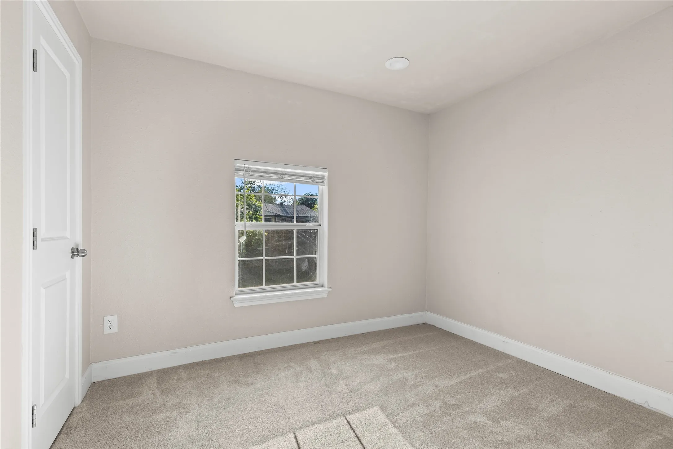 Single Family Residence For Rent in Tarrant County , 5517 Greenview Court, North Richland Hills, Texas 76148, 5 Bedroom, 3 Bathroom, 2 Garage spaces, 3,500 Sqft, built in 2001, mls#21292543, Real Estate Agent in North Richland Hills, Homes For Rent in Tarrant county, Homes For Rent in North Richland Hills, Realtor in North Richland Hills Texas, Real Estate Brokerage Independent Realty Texas, Luminita Cordes Realtor