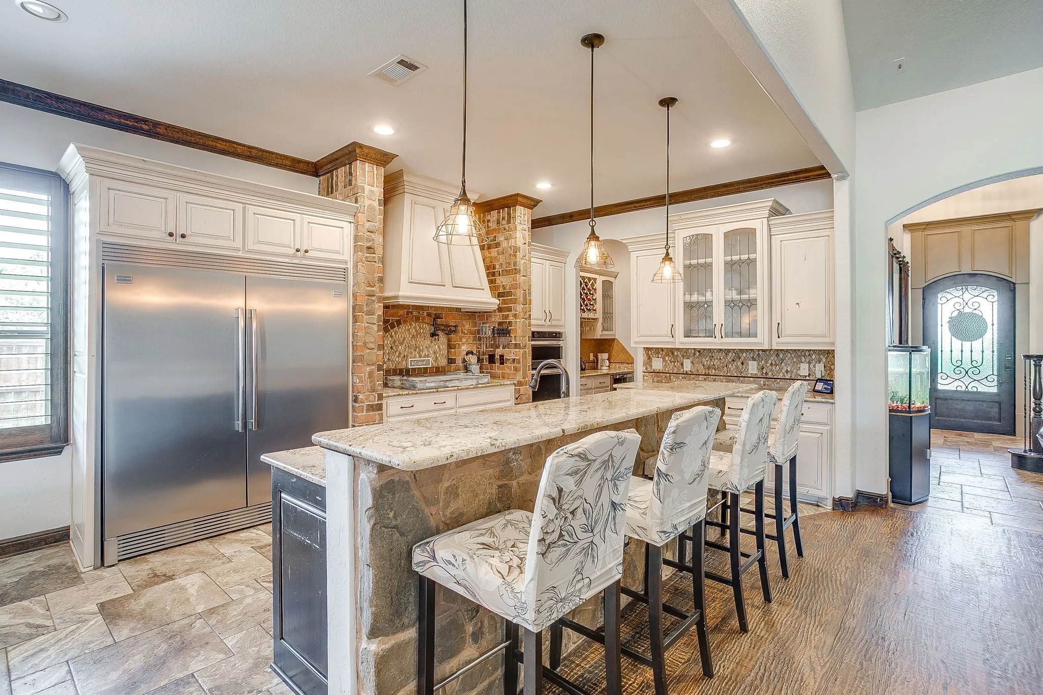 Single Family Residence For Sale in Tarrant County , 12416 Indian Creek Drive, Fort Worth, Texas 76179, 4 Bedroom, 4 Bathroom, 3 Garage spaces, 3,885 Sqft, built in 2014, mls#21290922, Real Estate Agent in Fort Worth, Homes For Sale in Tarrant county, Homes For Sale in Fort Worth, Realtor in Fort Worth Texas, Real Estate Brokerage Independent Realty Texas, Luminita Cordes Realtor