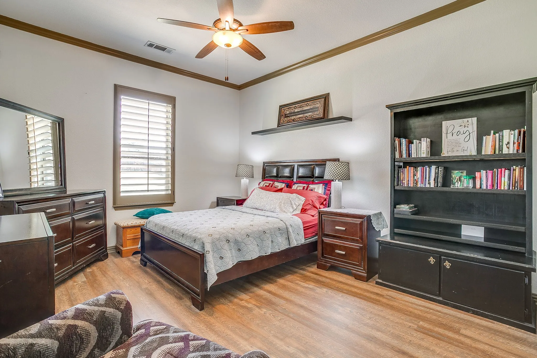 Single Family Residence For Sale in Tarrant County , 12416 Indian Creek Drive, Fort Worth, Texas 76179, 4 Bedroom, 4 Bathroom, 3 Garage spaces, 3,885 Sqft, built in 2014, mls#21290922, Real Estate Agent in Fort Worth, Homes For Sale in Tarrant county, Homes For Sale in Fort Worth, Realtor in Fort Worth Texas, Real Estate Brokerage Independent Realty Texas, Luminita Cordes Realtor