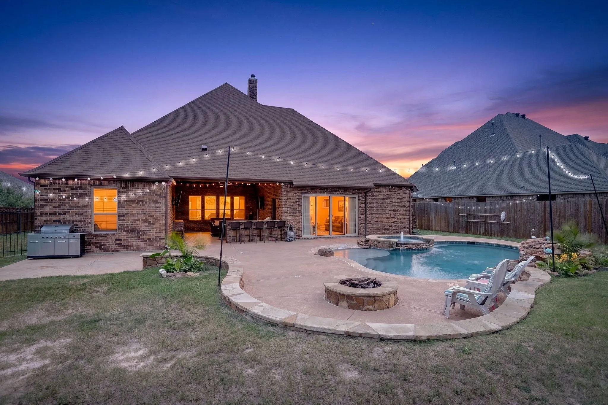 Single Family Residence For Sale in Tarrant County , 12416 Indian Creek Drive, Fort Worth, Texas 76179, 4 Bedroom, 4 Bathroom, 3 Garage spaces, 3,885 Sqft, built in 2014, mls#21290922, Real Estate Agent in Fort Worth, Homes For Sale in Tarrant county, Homes For Sale in Fort Worth, Realtor in Fort Worth Texas, Real Estate Brokerage Independent Realty Texas, Luminita Cordes Realtor