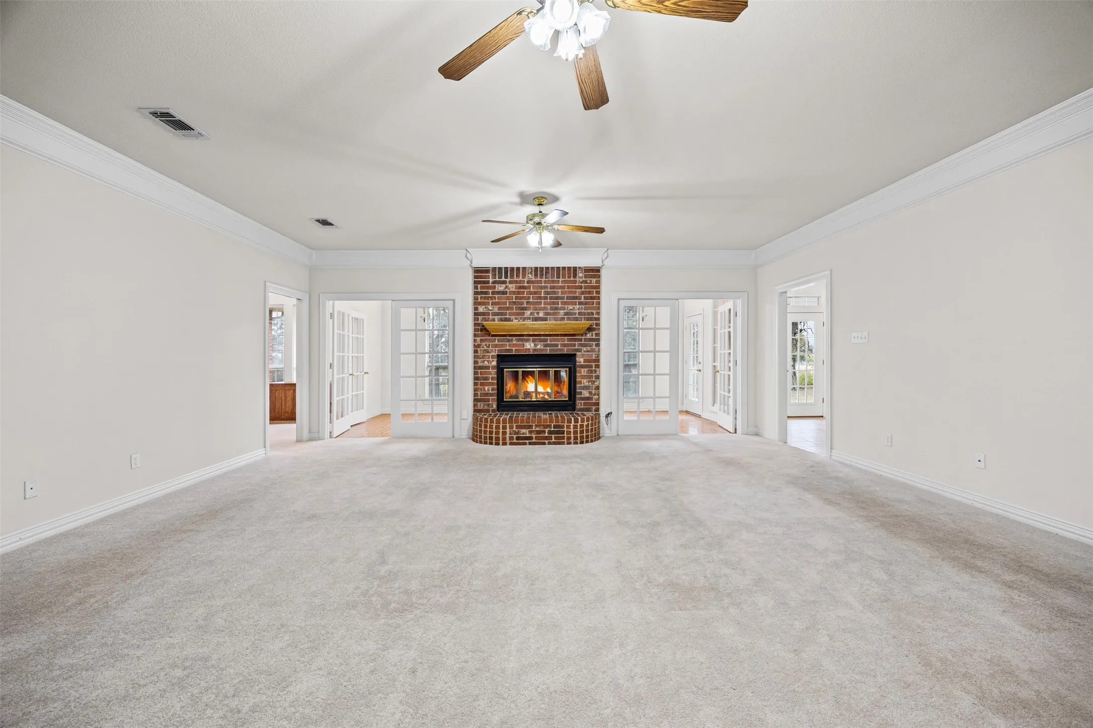 Single Family Residence For Sale in Palo Pinto County , 26184 S Fm 4, Lipan, Texas 76462, 4 Bedroom, 3 Bathroom, 2 Garage spaces, 4,400 Sqft, built in 1993, mls#21292536, Real Estate Agent in Lipan, Homes For Sale in Palo Pinto county, Homes For Sale in Lipan, Realtor in Lipan Texas, Real Estate Brokerage Independent Realty Texas, Luminita Cordes Realtor