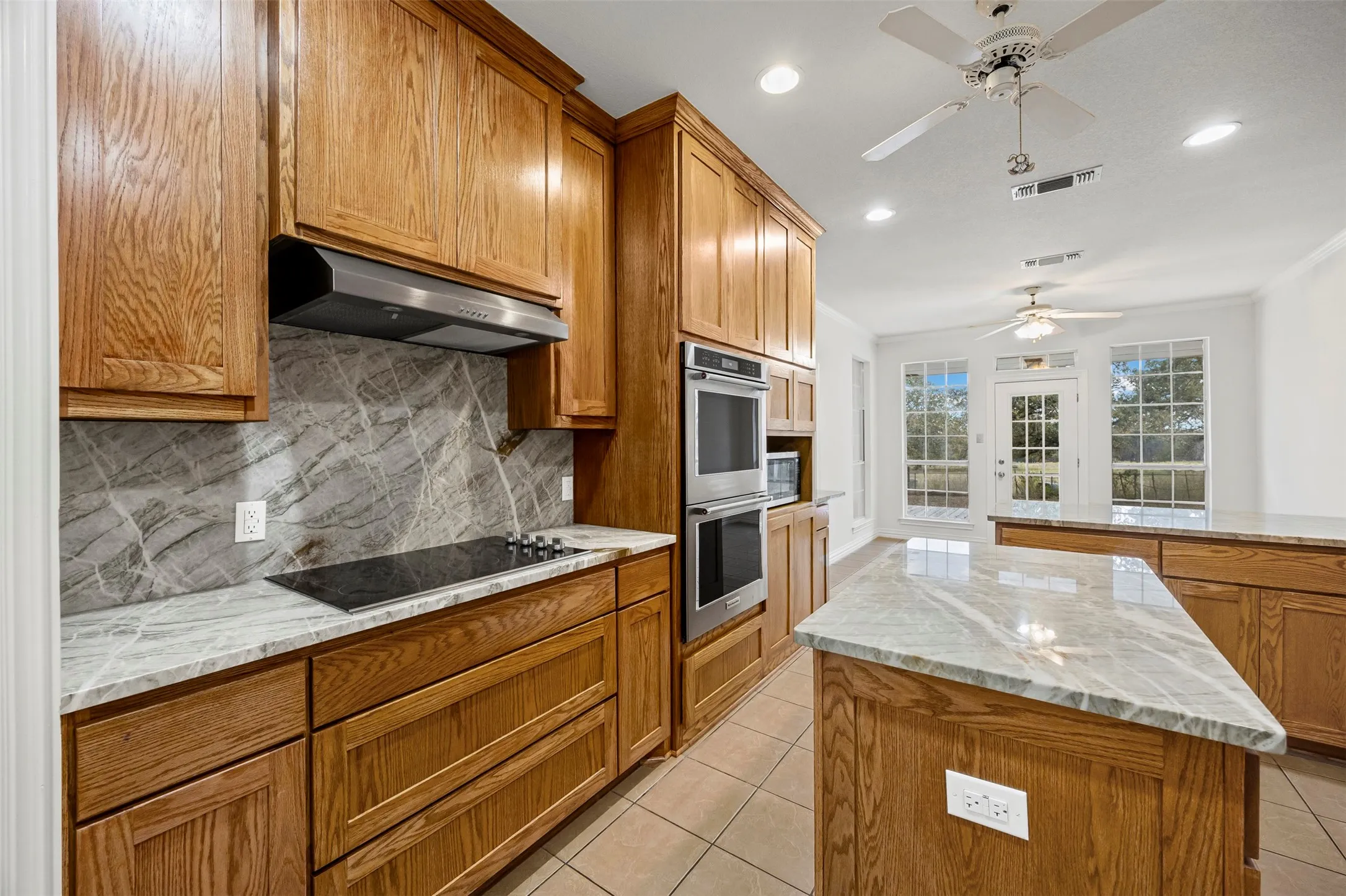 Single Family Residence For Sale in Palo Pinto County , 26184 S Fm 4, Lipan, Texas 76462, 4 Bedroom, 3 Bathroom, 2 Garage spaces, 4,400 Sqft, built in 1993, mls#21292536, Real Estate Agent in Lipan, Homes For Sale in Palo Pinto county, Homes For Sale in Lipan, Realtor in Lipan Texas, Real Estate Brokerage Independent Realty Texas, Luminita Cordes Realtor