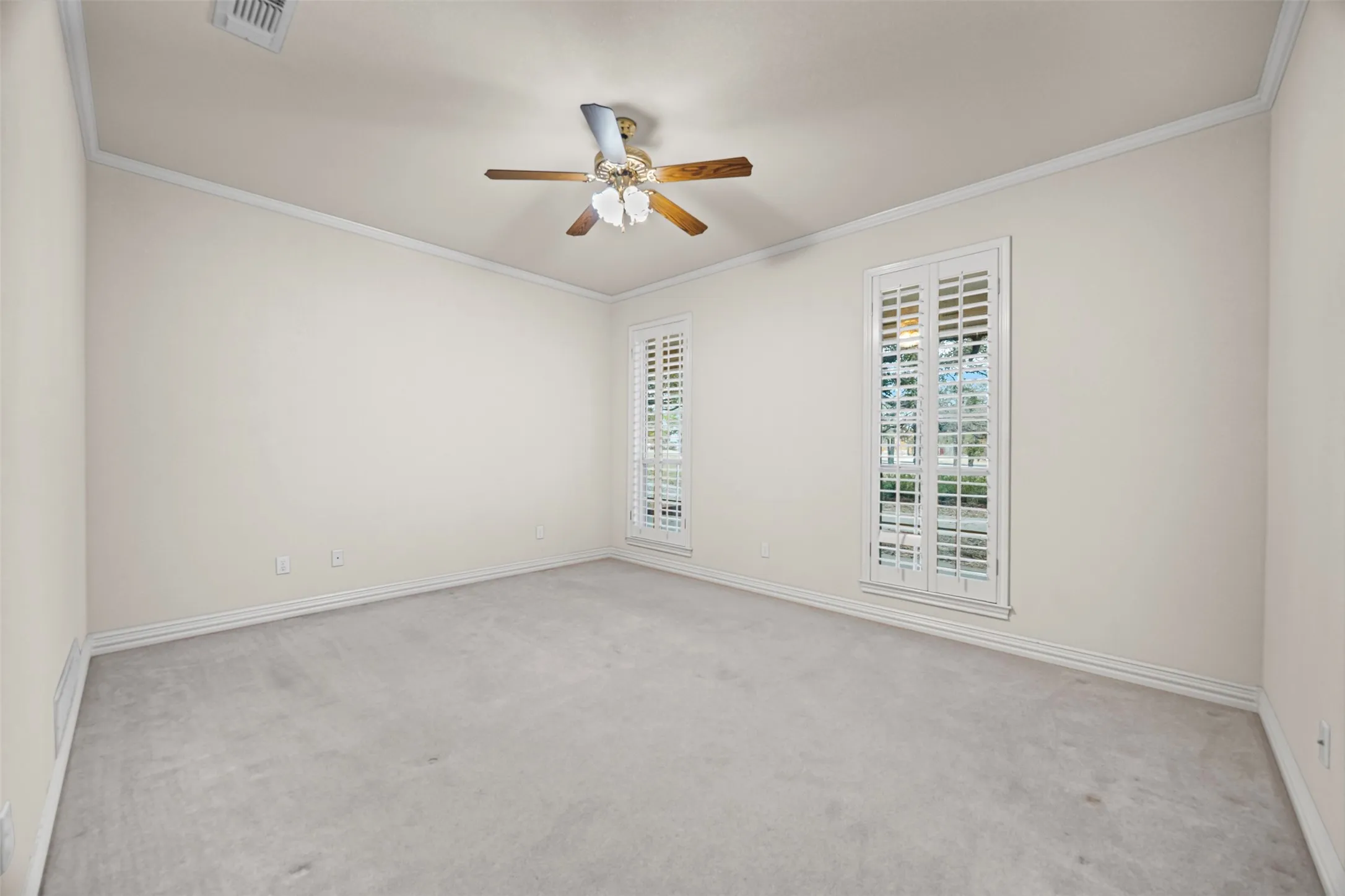 Single Family Residence For Sale in Palo Pinto County , 26184 S Fm 4, Lipan, Texas 76462, 4 Bedroom, 3 Bathroom, 2 Garage spaces, 4,400 Sqft, built in 1993, mls#21292536, Real Estate Agent in Lipan, Homes For Sale in Palo Pinto county, Homes For Sale in Lipan, Realtor in Lipan Texas, Real Estate Brokerage Independent Realty Texas, Luminita Cordes Realtor
