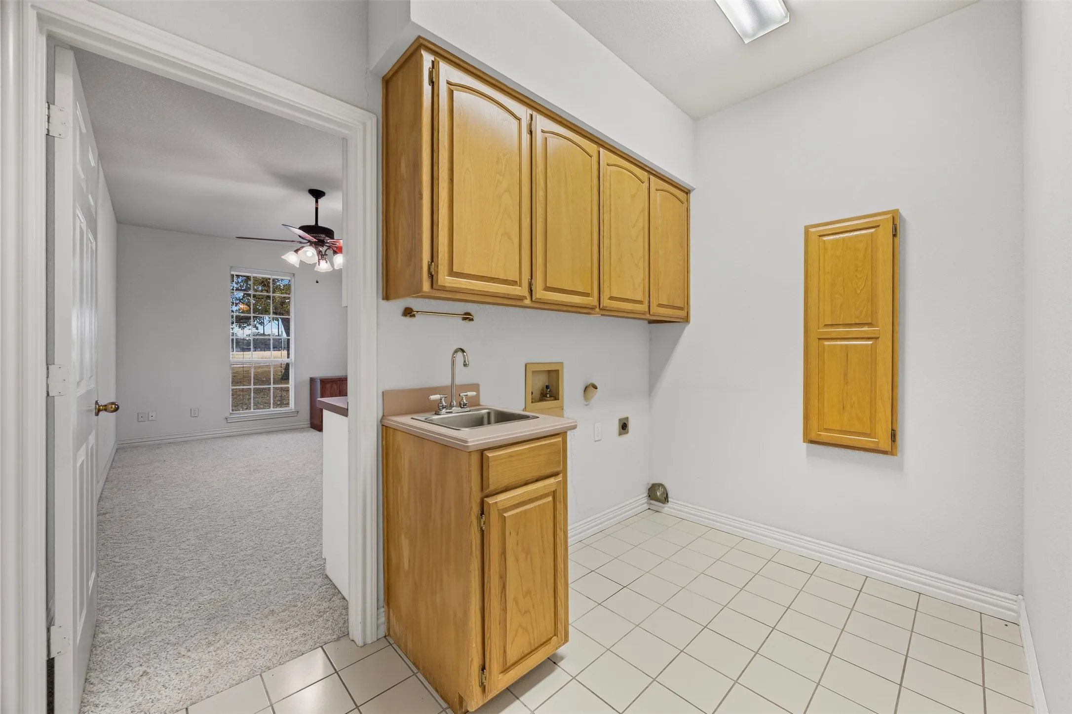 Single Family Residence For Sale in Palo Pinto County , 26184 S Fm 4, Lipan, Texas 76462, 4 Bedroom, 3 Bathroom, 2 Garage spaces, 4,400 Sqft, built in 1993, mls#21292536, Real Estate Agent in Lipan, Homes For Sale in Palo Pinto county, Homes For Sale in Lipan, Realtor in Lipan Texas, Real Estate Brokerage Independent Realty Texas, Luminita Cordes Realtor