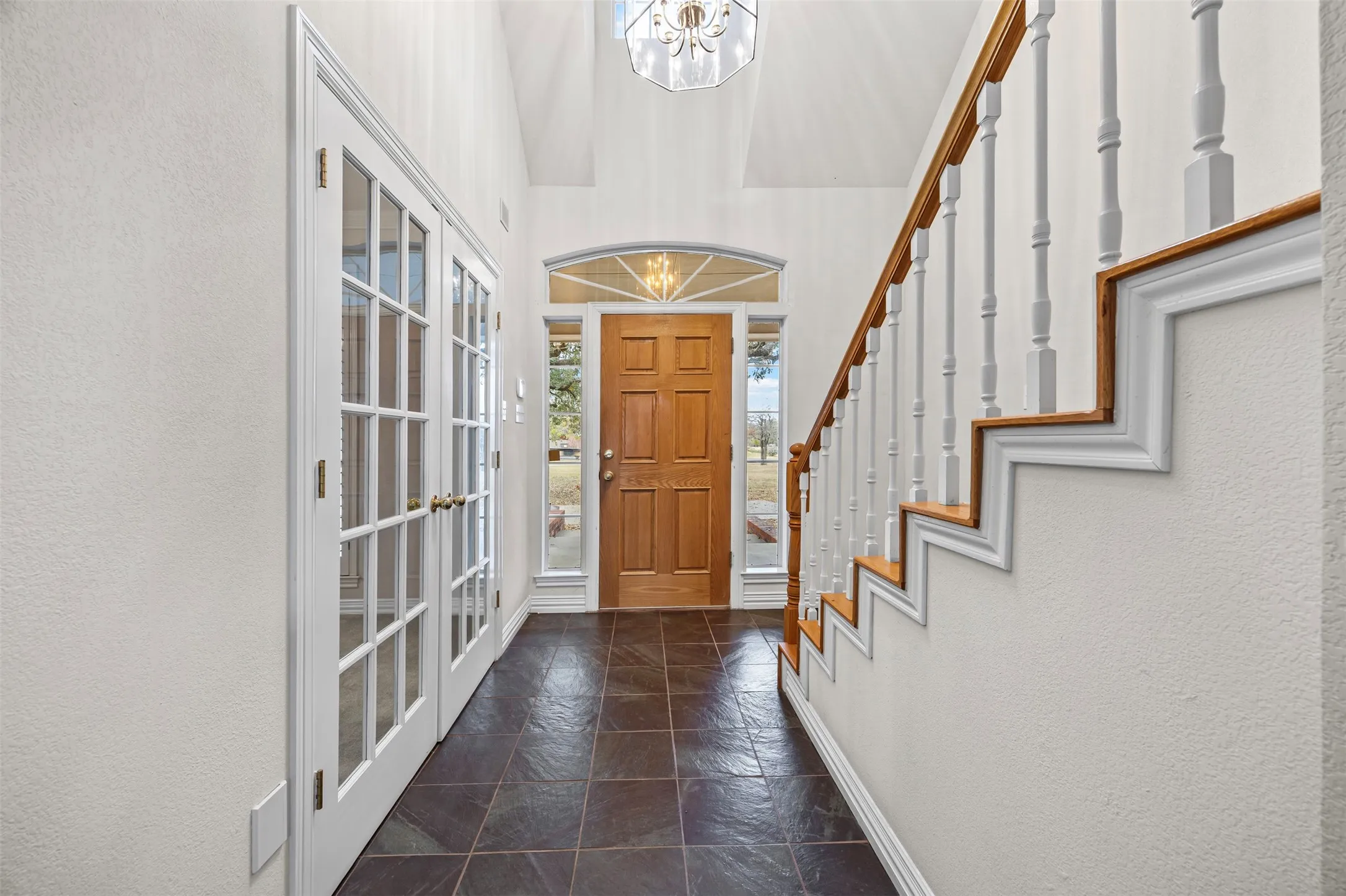 Single Family Residence For Sale in Palo Pinto County , 26184 S Fm 4, Lipan, Texas 76462, 4 Bedroom, 3 Bathroom, 2 Garage spaces, 4,400 Sqft, built in 1993, mls#21292536, Real Estate Agent in Lipan, Homes For Sale in Palo Pinto county, Homes For Sale in Lipan, Realtor in Lipan Texas, Real Estate Brokerage Independent Realty Texas, Luminita Cordes Realtor