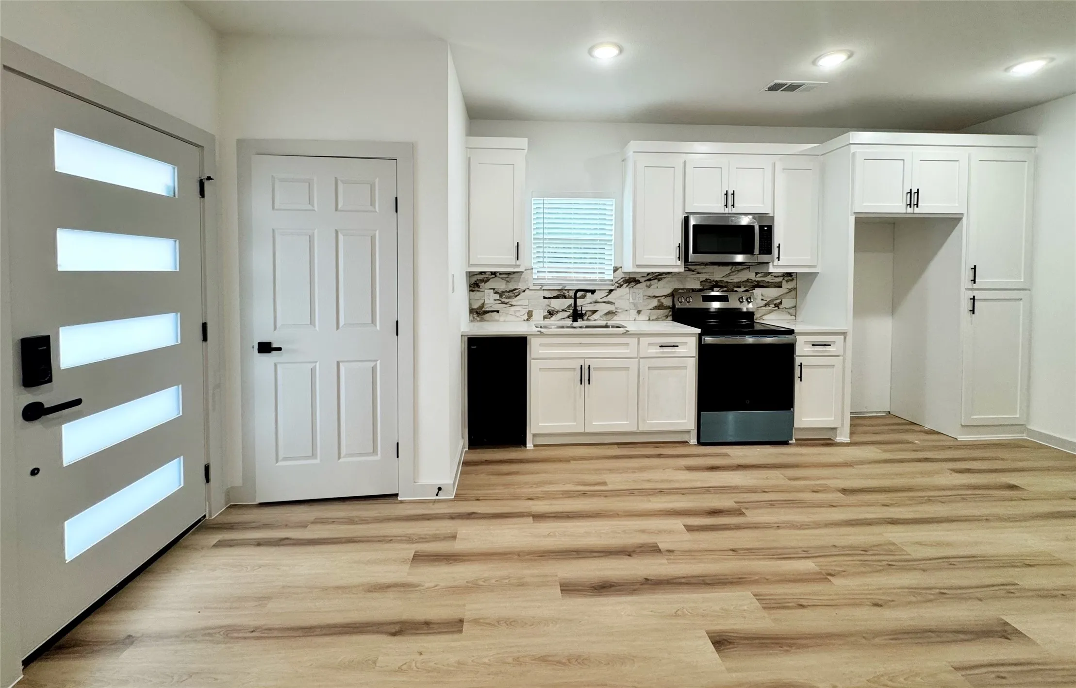 Duplex For Sale in Hunt County , 2916 Hemphill Street, Greenville, Texas 75401, 6 Bedroom, 4 Bathroom, Garage spaces, 1,820 Sqft, built in 2026, mls#21291220, Real Estate Agent in Greenville, Homes For Sale in Hunt county, Homes For Sale in Greenville, Realtor in Greenville Texas, Real Estate Brokerage Independent Realty Texas, Luminita Cordes Realtor