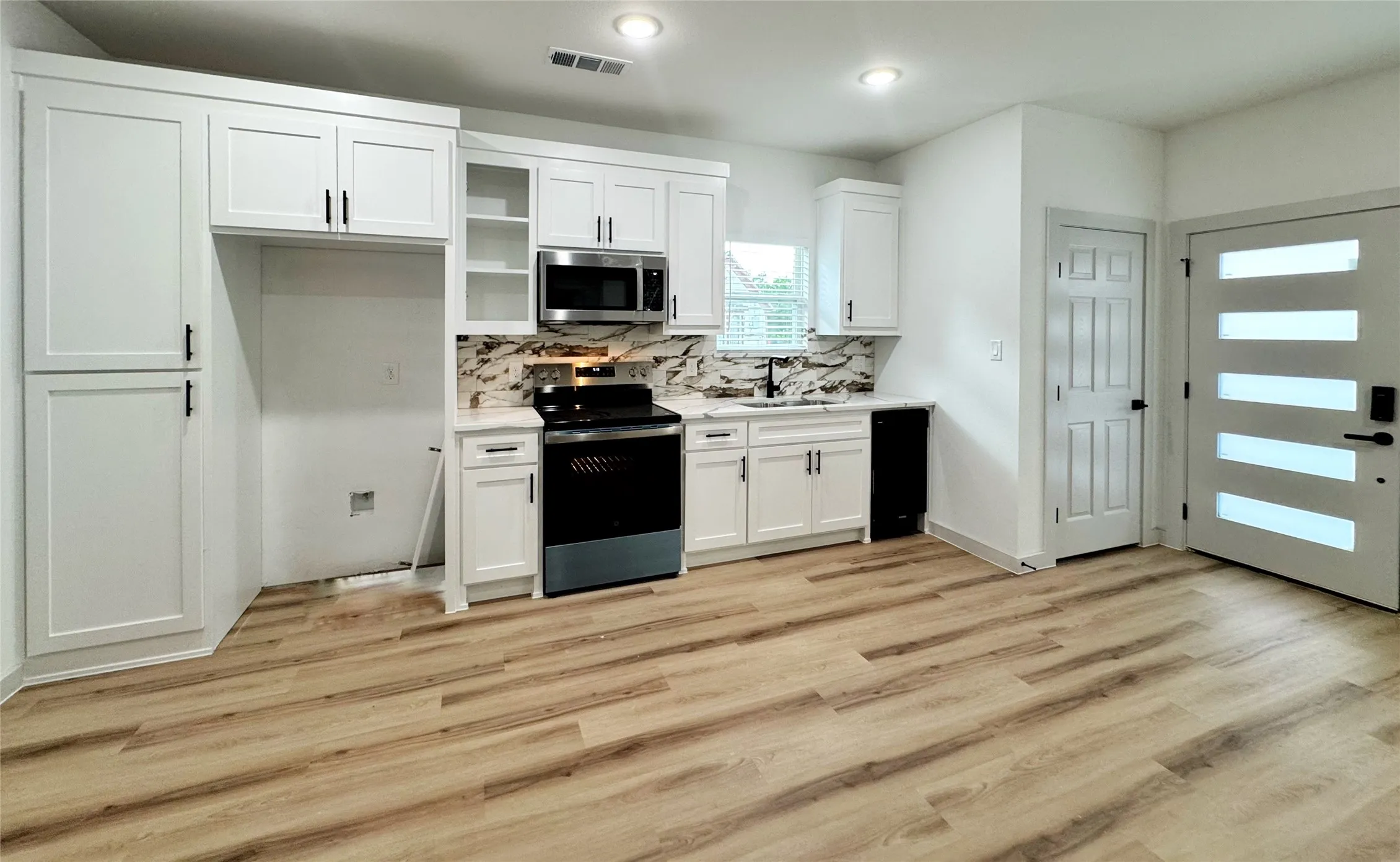 Duplex For Sale in Hunt County , 2916 Hemphill Street, Greenville, Texas 75401, 6 Bedroom, 4 Bathroom, Garage spaces, 1,820 Sqft, built in 2026, mls#21291220, Real Estate Agent in Greenville, Homes For Sale in Hunt county, Homes For Sale in Greenville, Realtor in Greenville Texas, Real Estate Brokerage Independent Realty Texas, Luminita Cordes Realtor