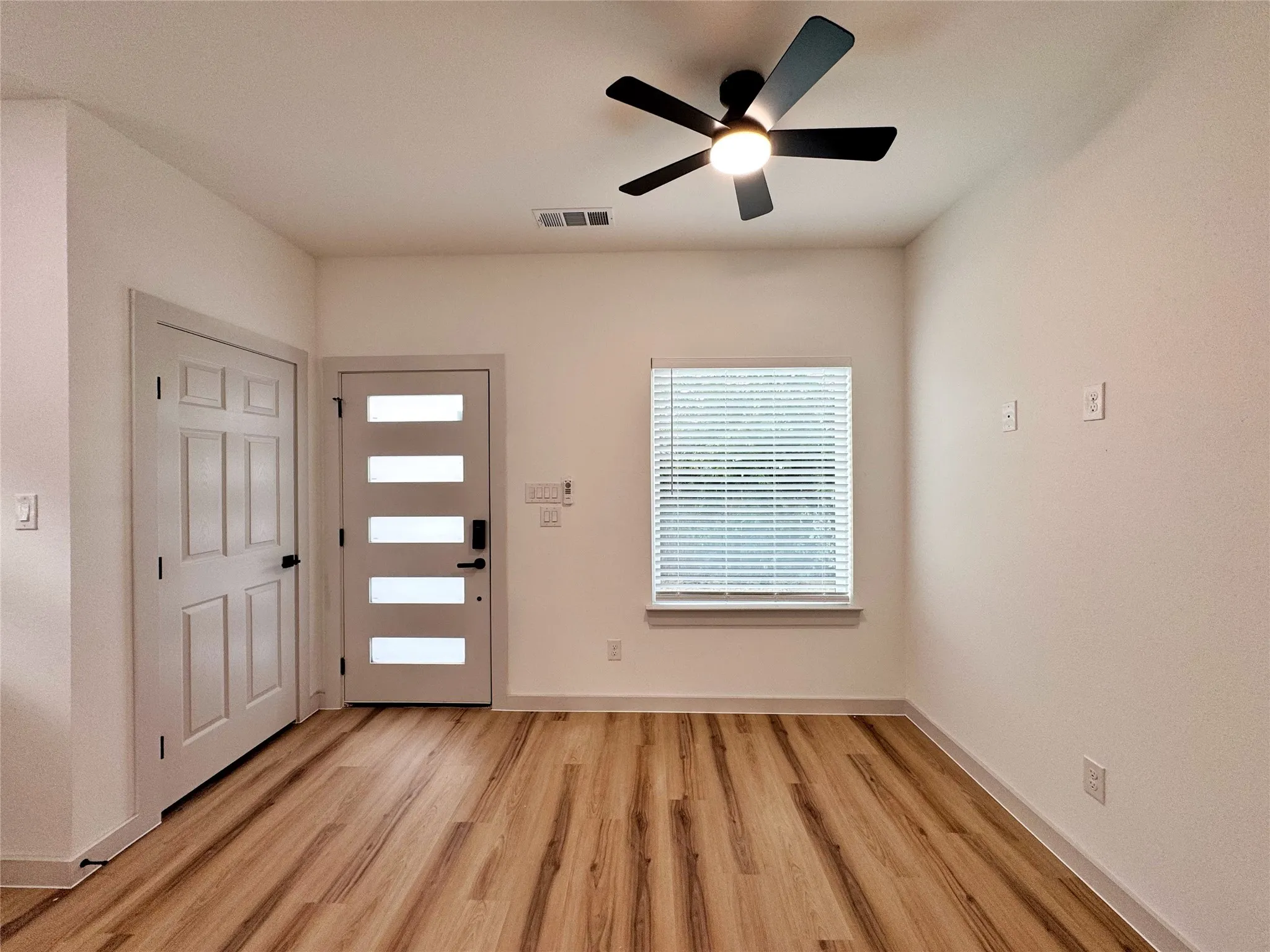 Duplex For Sale in Hunt County , 2916 Hemphill Street, Greenville, Texas 75401, 6 Bedroom, 4 Bathroom, Garage spaces, 1,820 Sqft, built in 2026, mls#21291220, Real Estate Agent in Greenville, Homes For Sale in Hunt county, Homes For Sale in Greenville, Realtor in Greenville Texas, Real Estate Brokerage Independent Realty Texas, Luminita Cordes Realtor