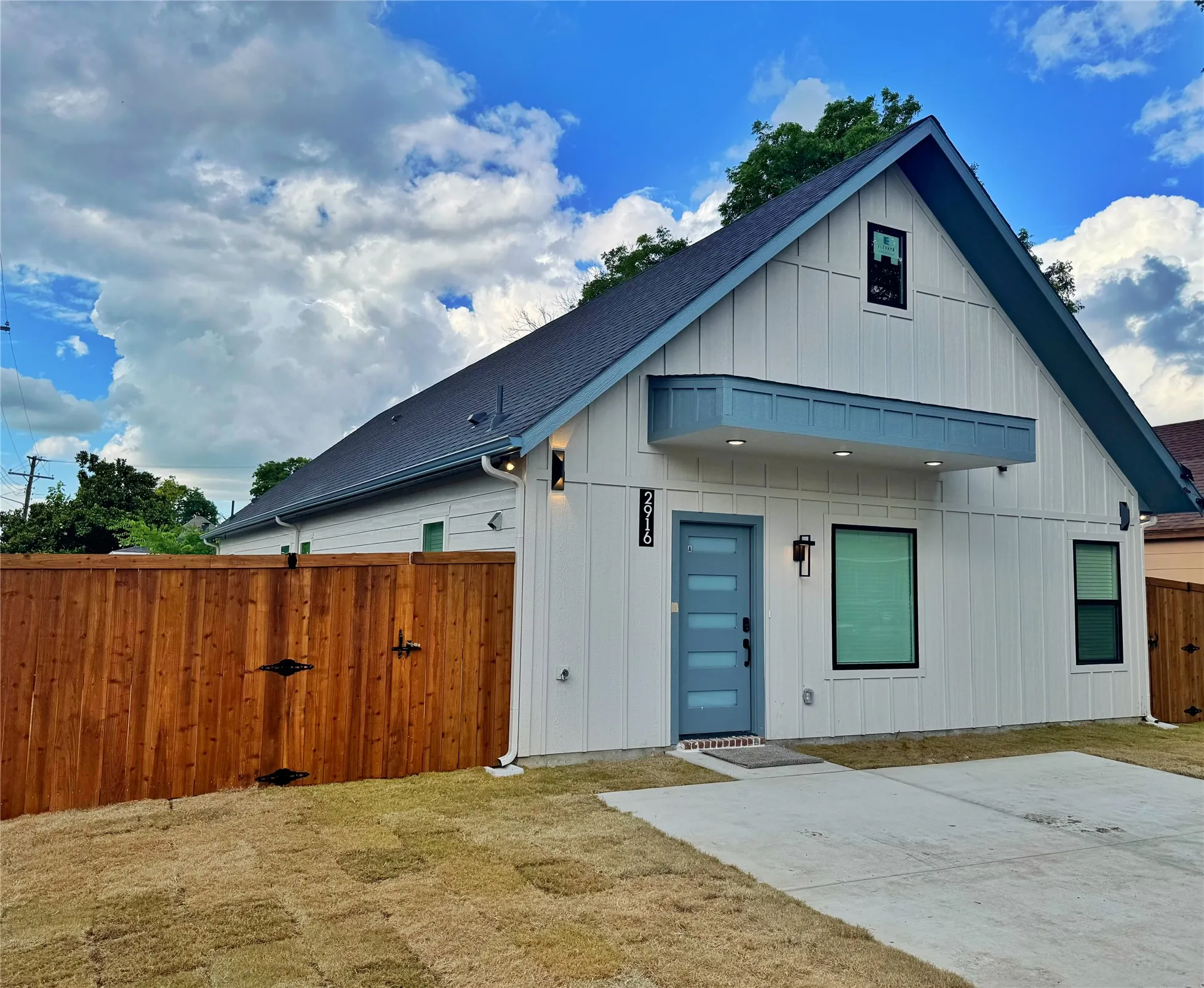 Duplex For Sale in Hunt County , 2916 Hemphill Street, Greenville, Texas 75401, 6 Bedroom, 4 Bathroom, Garage spaces, 1,820 Sqft, built in 2026, mls#21291220, Real Estate Agent in Greenville, Homes For Sale in Hunt county, Homes For Sale in Greenville, Realtor in Greenville Texas, Real Estate Brokerage Independent Realty Texas, Luminita Cordes Realtor