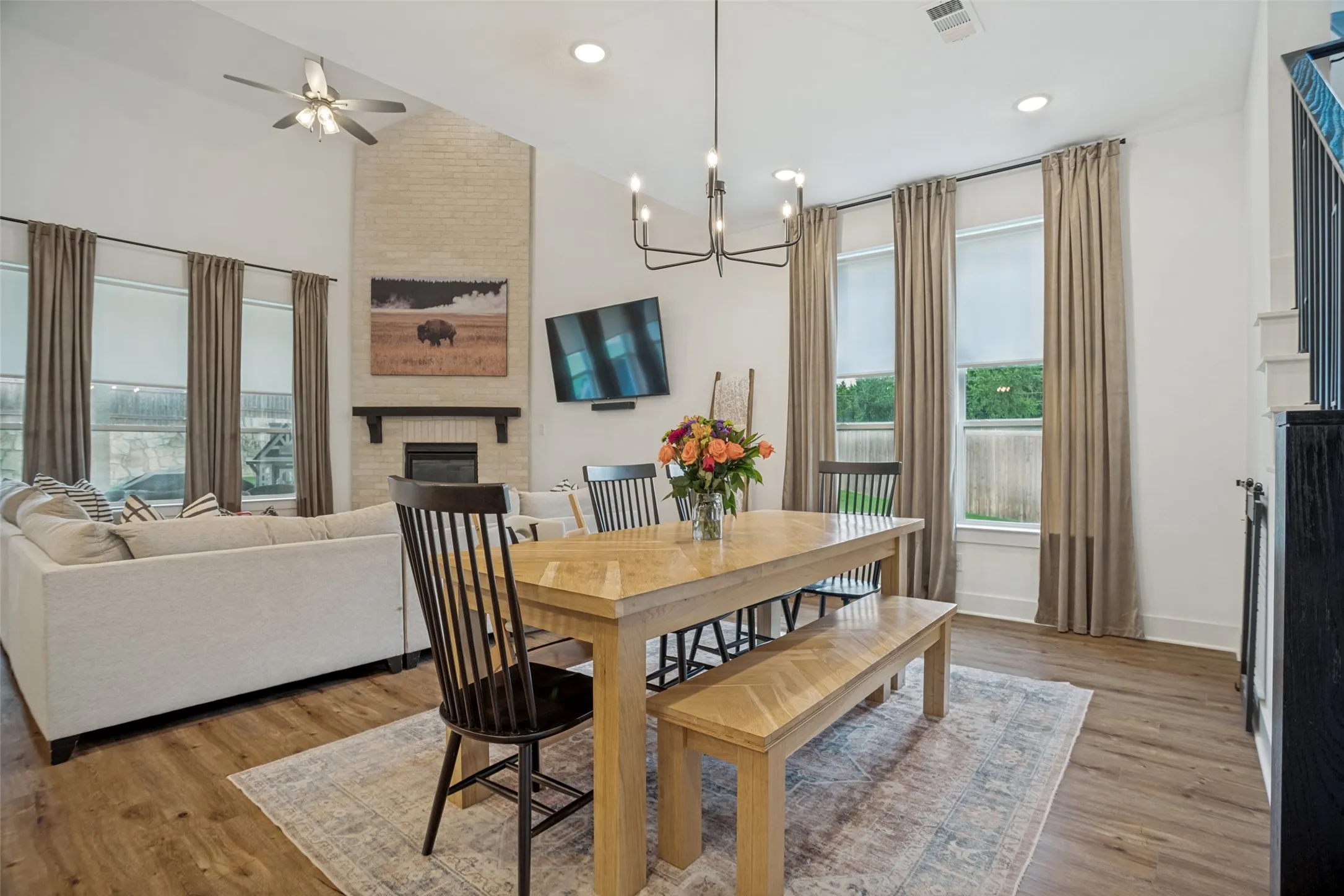 Single Family Residence For Sale in Grayson County , 185 Ivy Parkway, Van Alstyne, Texas 75495, 5 Bedroom, 4 Bathroom, 3 Garage spaces, 3,100 Sqft, built in 2022, mls#21292540, Real Estate Agent in Van Alstyne, Homes For Sale in Grayson county, Homes For Sale in Van Alstyne, Realtor in Van Alstyne Texas, Real Estate Brokerage Independent Realty Texas, Luminita Cordes Realtor