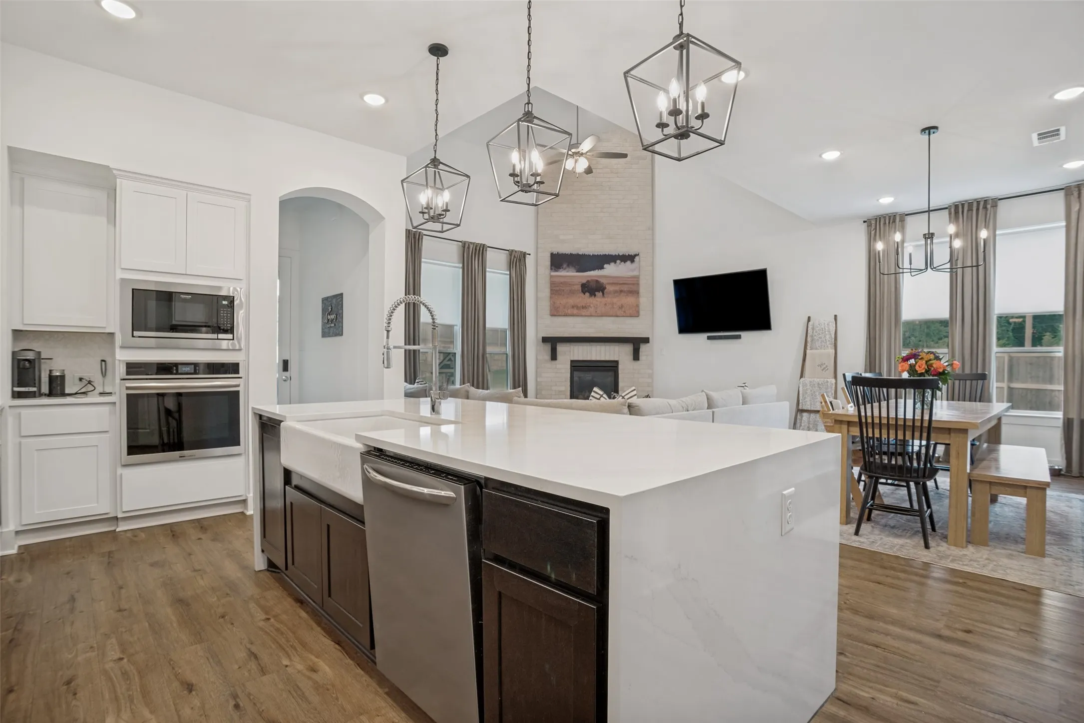 Open Concept Main Areas