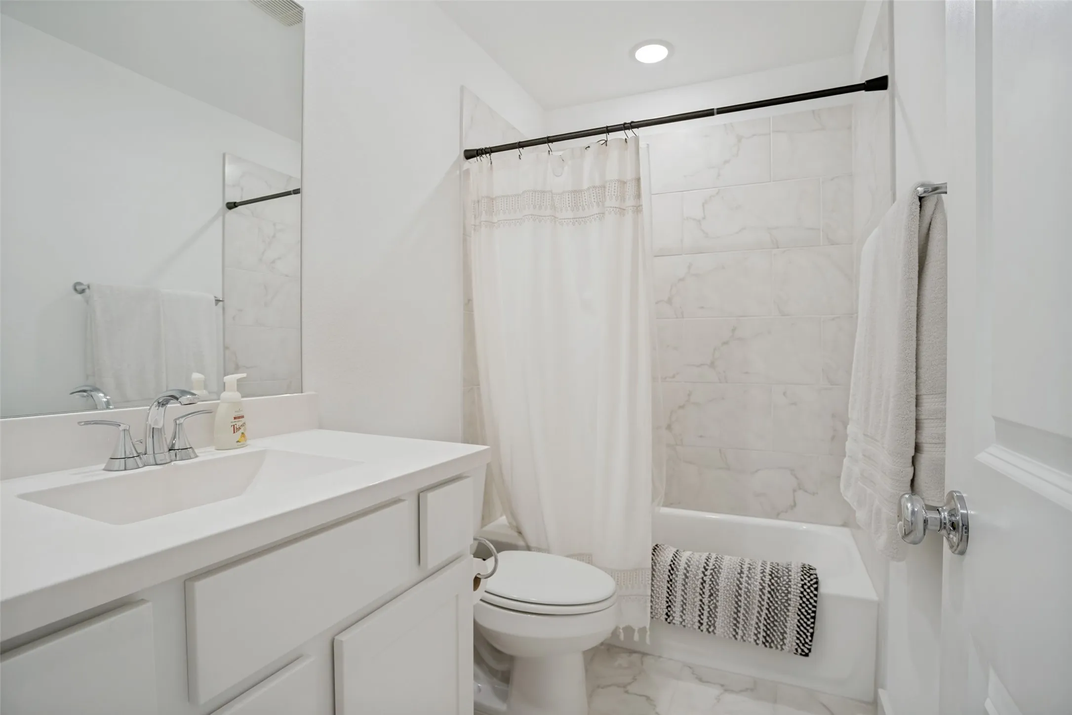 Upstairs Bathroom #2