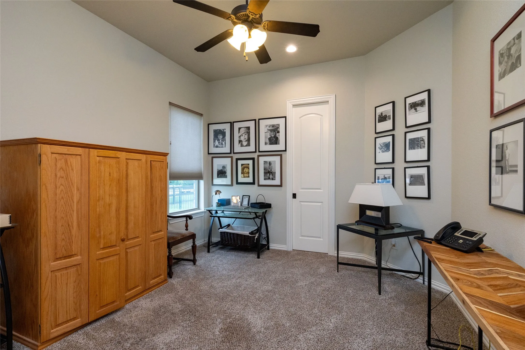 Single Family Residence For Sale in Denton County , 13350 Escalara Lane, Justin, Texas 76247, 3 Bedroom, 3 Bathroom, 3 Garage spaces, 2,992 Sqft, built in 2016, mls#21292386, Real Estate Agent in Justin, Homes For Sale in Denton county, Homes For Sale in Justin, Realtor in Justin Texas, Real Estate Brokerage Independent Realty Texas, Luminita Cordes Realtor