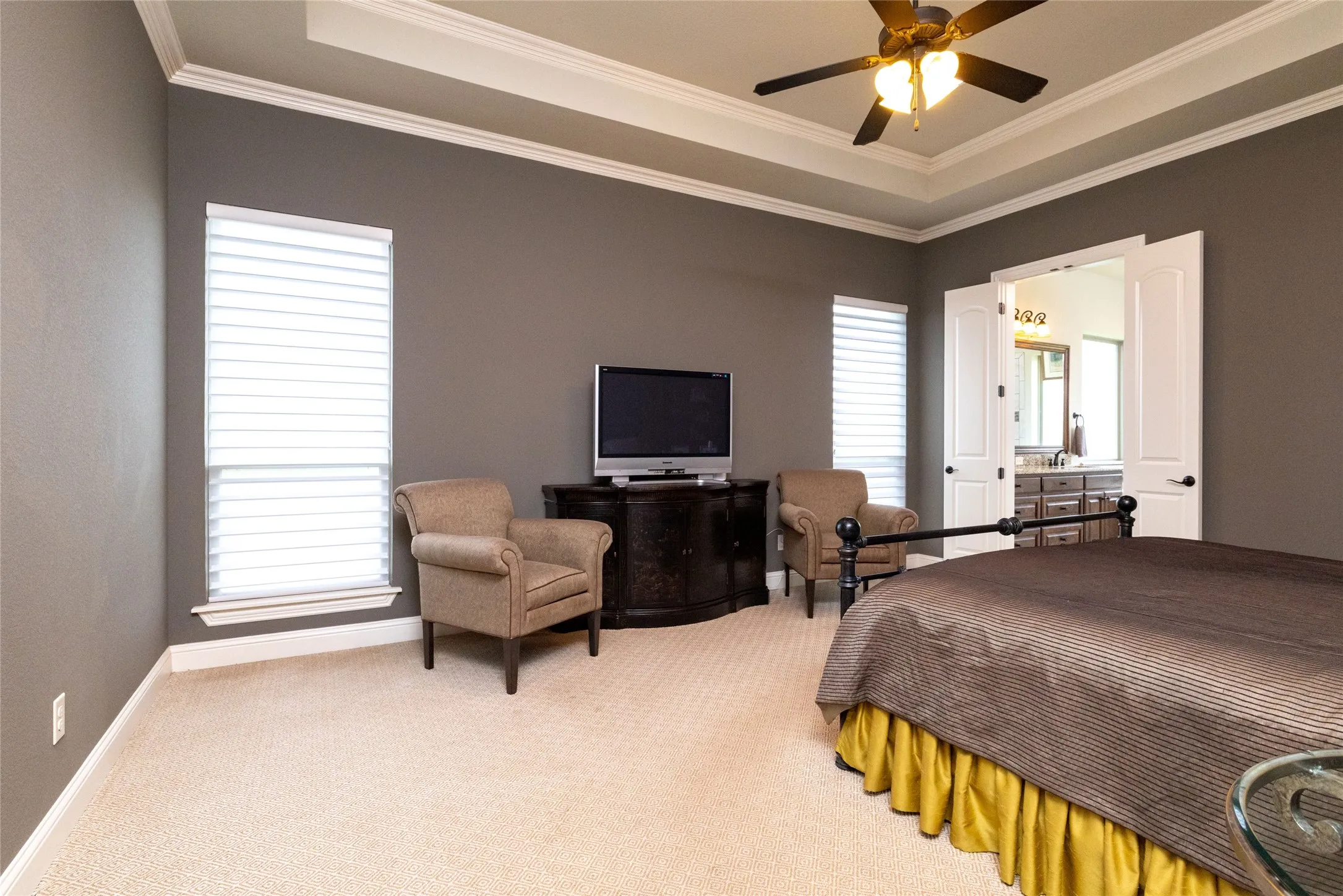 Single Family Residence For Sale in Denton County , 13350 Escalara Lane, Justin, Texas 76247, 3 Bedroom, 3 Bathroom, 3 Garage spaces, 2,992 Sqft, built in 2016, mls#21292386, Real Estate Agent in Justin, Homes For Sale in Denton county, Homes For Sale in Justin, Realtor in Justin Texas, Real Estate Brokerage Independent Realty Texas, Luminita Cordes Realtor