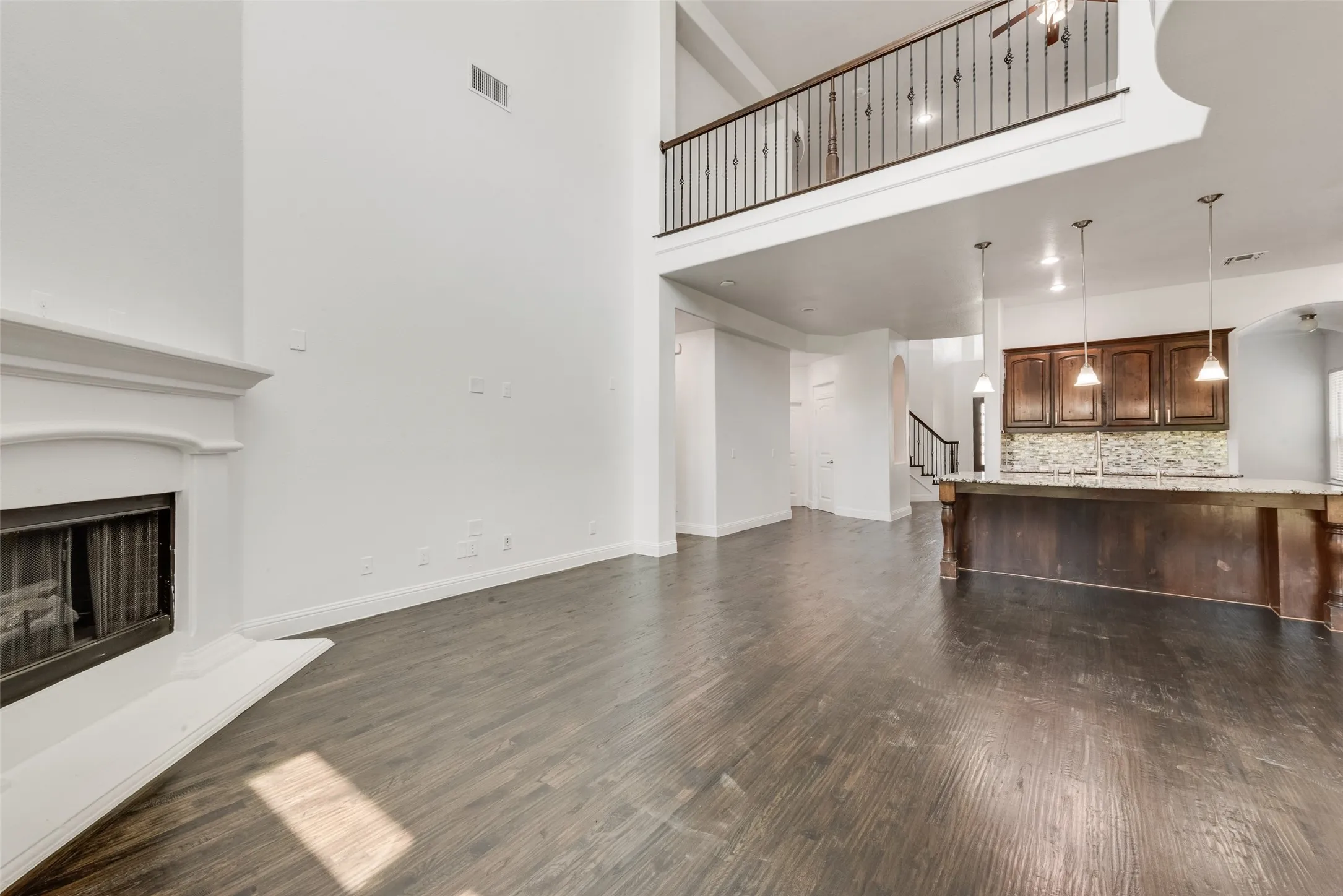 Single Family Residence For Rent in Collin County , 10409 Jackson Hole Lane, Mc Kinney, Texas 75072, 4 Bedroom, 4 Bathroom, 2 Garage spaces, 3,672 Sqft, built in 2015, mls#21292602, Real Estate Agent in Mc Kinney, Homes For Rent in Collin county, Homes For Rent in Mc Kinney, Realtor in Mc Kinney Texas, Real Estate Brokerage Independent Realty Texas, Luminita Cordes Realtor