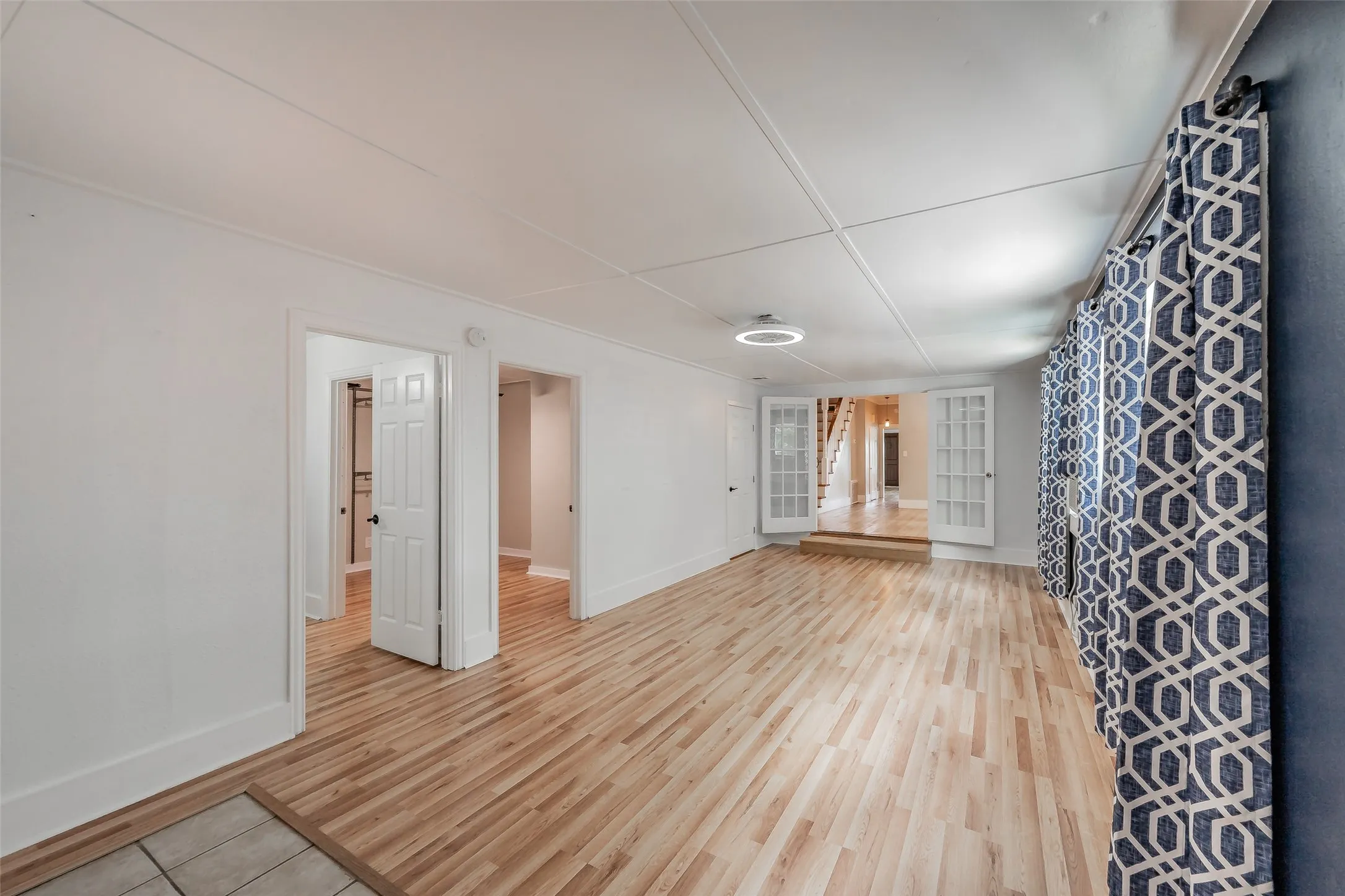 Single Family Residence For Sale in Parker County , 306 Davis Street, Weatherford, Texas 76086, 4 Bedroom, 2 Bathroom, 1 Garage spaces, 2,340 Sqft, built in 1968, mls#21292598, Real Estate Agent in Weatherford, Homes For Sale in Parker county, Homes For Sale in Weatherford, Realtor in Weatherford Texas, Real Estate Brokerage Independent Realty Texas, Luminita Cordes Realtor