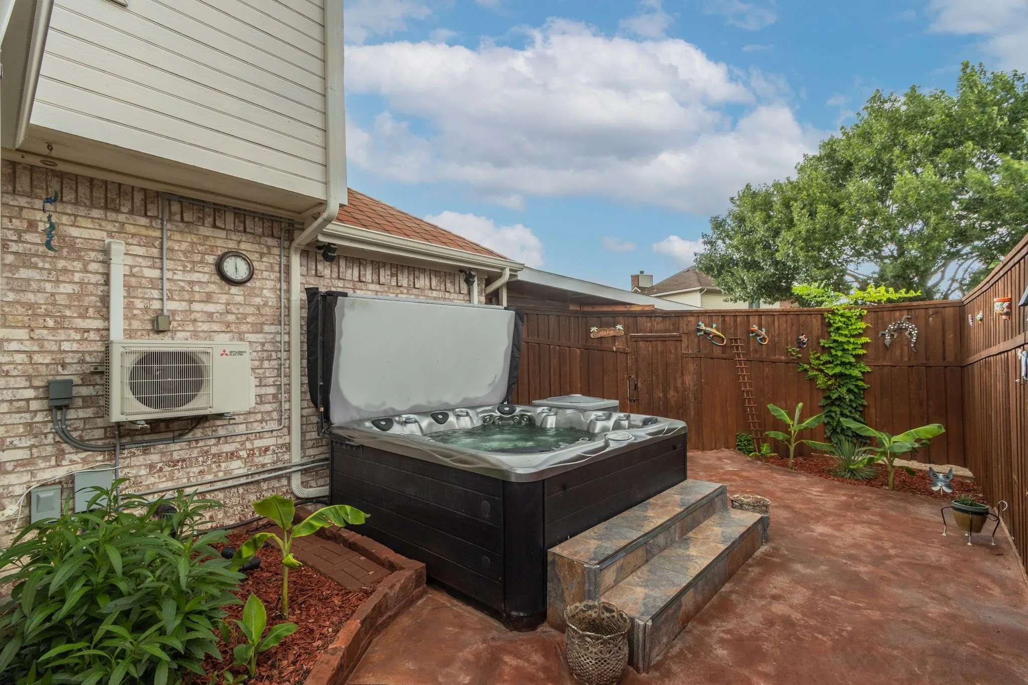 Single Family Residence For Sale in Collin County , 2337 Terping Place, Plano, Texas 75025, 3 Bedroom, 3 Bathroom, 2 Garage spaces, 1,668 Sqft, built in 1994, mls#21285731, Real Estate Agent in Plano, Homes For Sale in Collin county, Homes For Sale in Plano, Realtor in Plano Texas, Real Estate Brokerage Independent Realty Texas, Luminita Cordes Realtor