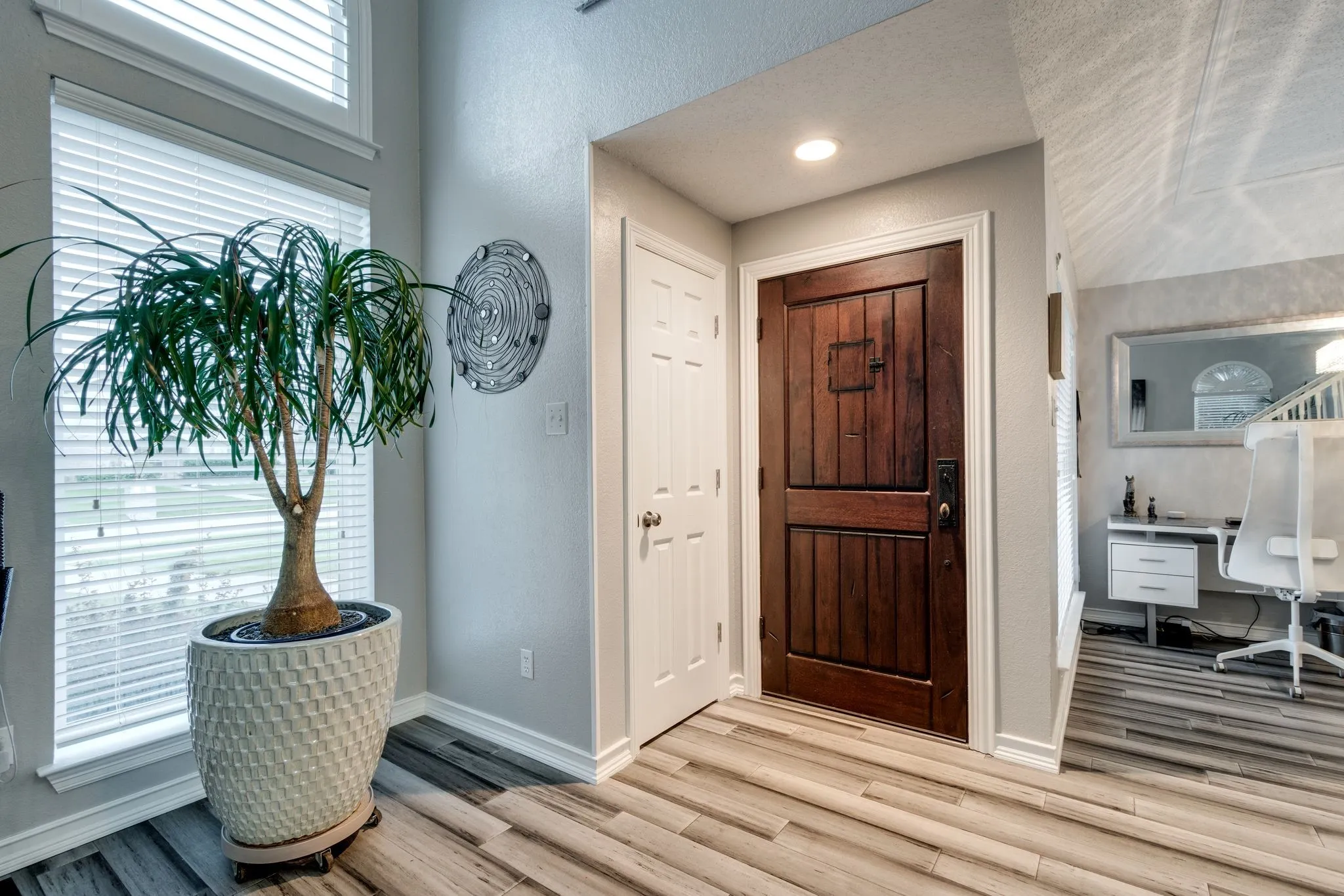 Single Family Residence For Sale in Collin County , 2337 Terping Place, Plano, Texas 75025, 3 Bedroom, 3 Bathroom, 2 Garage spaces, 1,668 Sqft, built in 1994, mls#21285731, Real Estate Agent in Plano, Homes For Sale in Collin county, Homes For Sale in Plano, Realtor in Plano Texas, Real Estate Brokerage Independent Realty Texas, Luminita Cordes Realtor