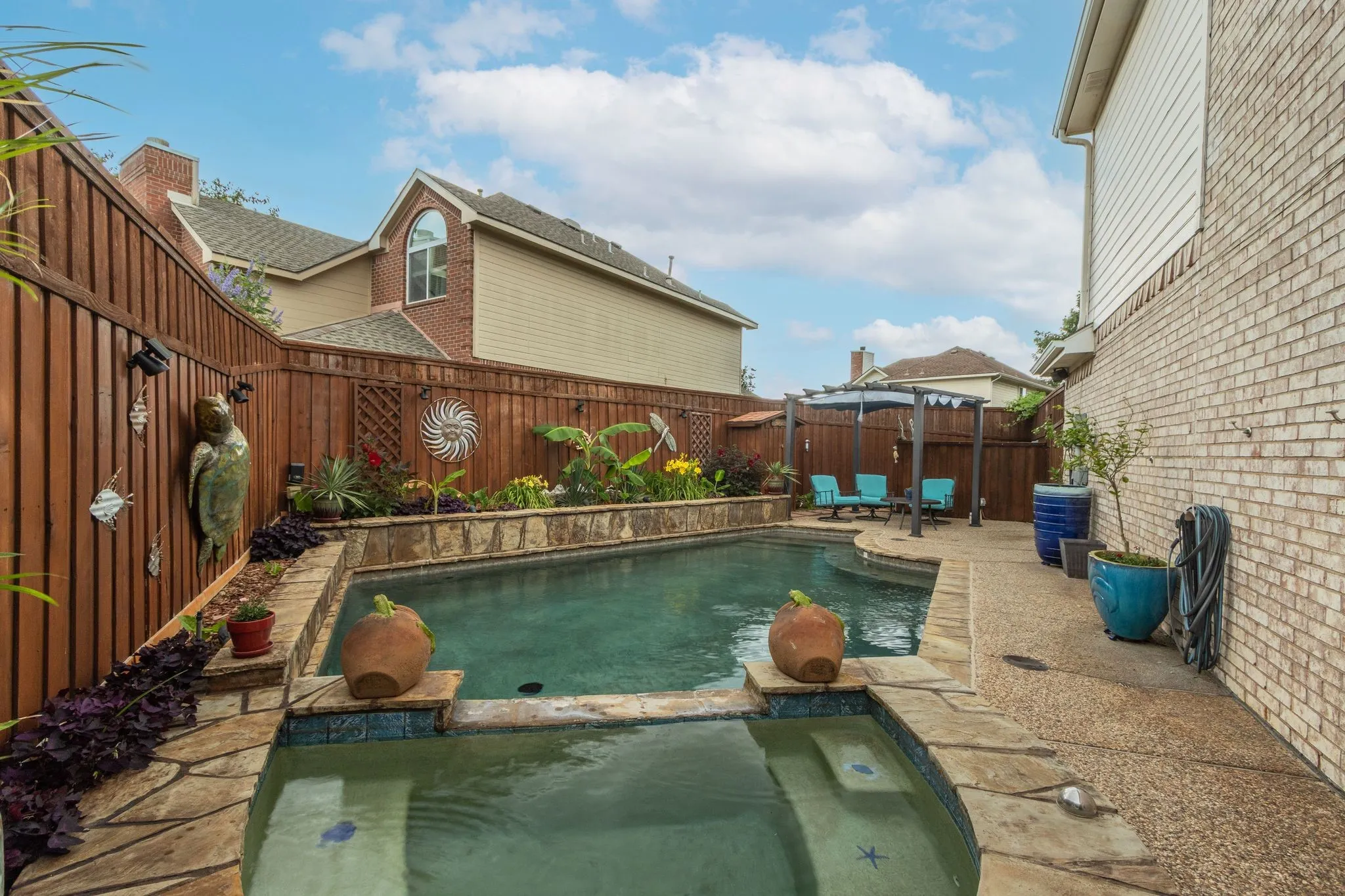 Single Family Residence For Sale in Collin County , 2337 Terping Place, Plano, Texas 75025, 3 Bedroom, 3 Bathroom, 2 Garage spaces, 1,668 Sqft, built in 1994, mls#21285731, Real Estate Agent in Plano, Homes For Sale in Collin county, Homes For Sale in Plano, Realtor in Plano Texas, Real Estate Brokerage Independent Realty Texas, Luminita Cordes Realtor