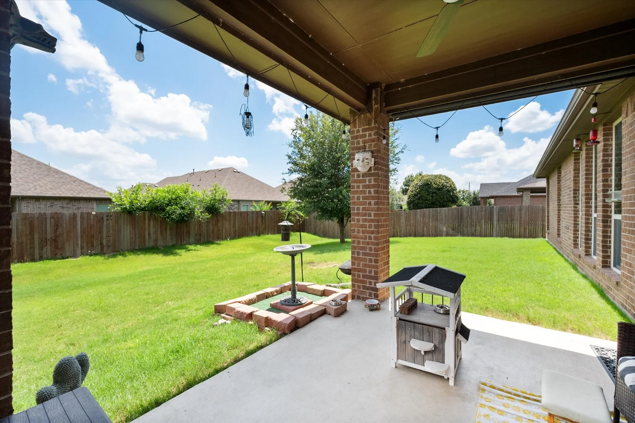 Single Family Residence For Sale in Tarrant County , 2919 Ladoga Drive, Grand Prairie, Texas 75054, 4 Bedroom, 3 Bathroom, 2 Garage spaces, 2,516 Sqft, built in 2015, mls#21291571, Real Estate Agent in Grand Prairie, Homes For Sale in Tarrant county, Homes For Sale in Grand Prairie, Realtor in Grand Prairie Texas, Real Estate Brokerage Independent Realty Texas, Luminita Cordes Realtor