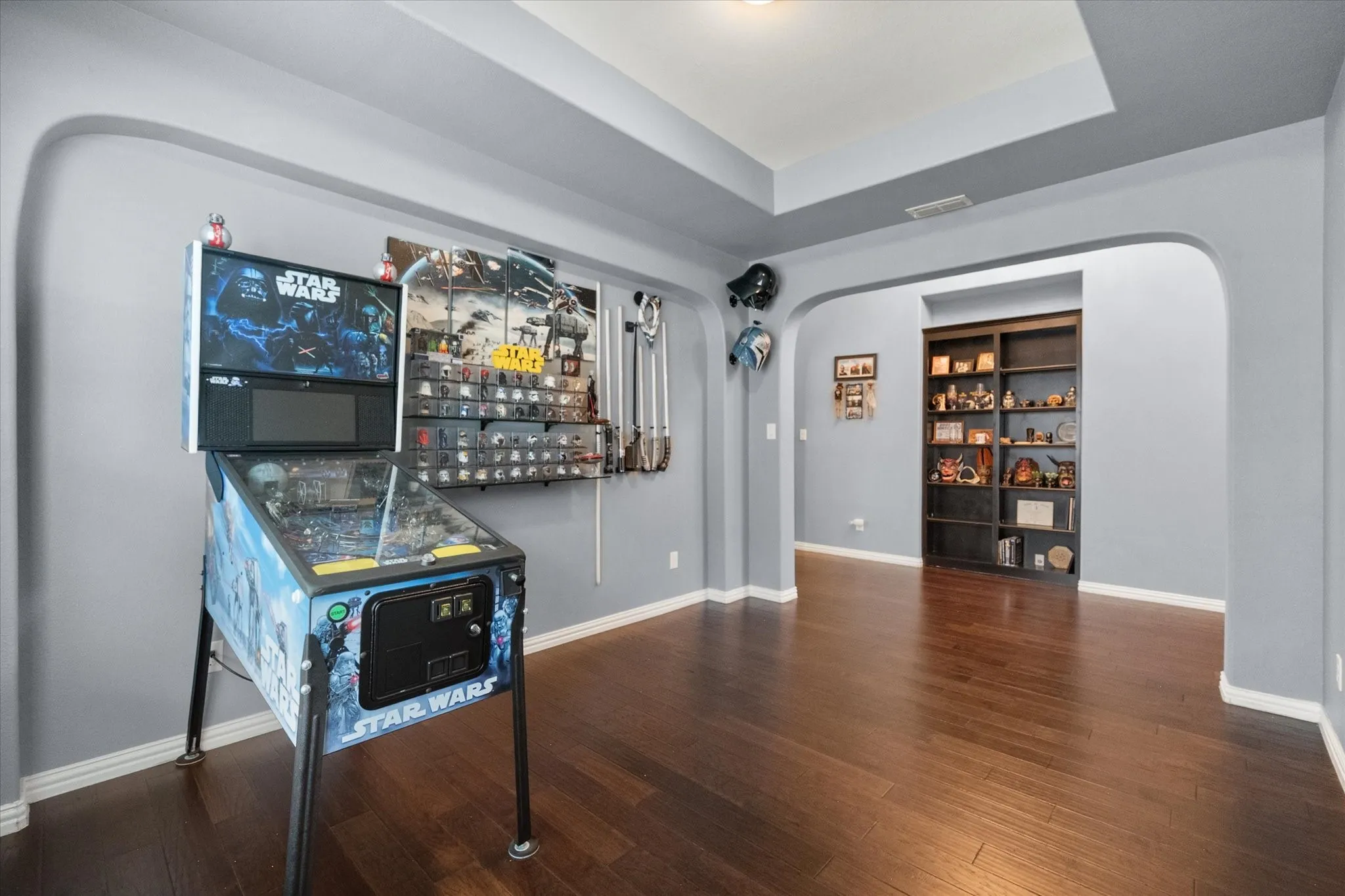 Single Family Residence For Sale in Tarrant County , 2919 Ladoga Drive, Grand Prairie, Texas 75054, 4 Bedroom, 3 Bathroom, 2 Garage spaces, 2,516 Sqft, built in 2015, mls#21291571, Real Estate Agent in Grand Prairie, Homes For Sale in Tarrant county, Homes For Sale in Grand Prairie, Realtor in Grand Prairie Texas, Real Estate Brokerage Independent Realty Texas, Luminita Cordes Realtor
