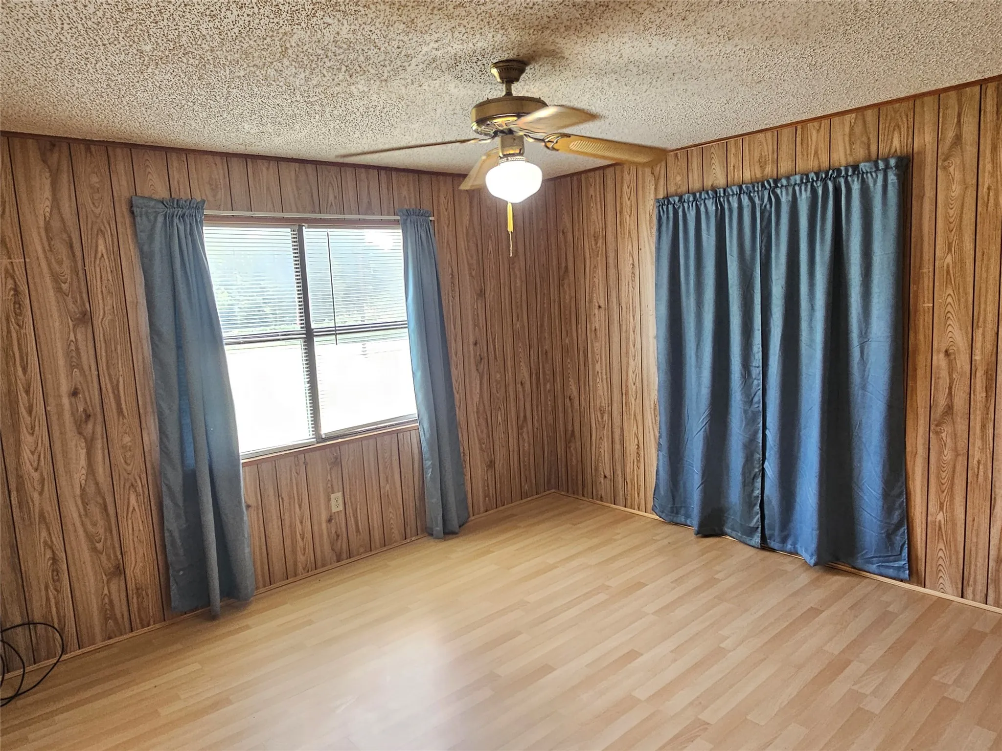 Single Family Residence For Sale in Wood County , 260 County Road 1885, Yantis, Texas 75497, 3 Bedroom, 2 Bathroom, 2 Garage spaces, 2,611 Sqft, built in 1984, Price $285,000, mls#21291244, Real Estate Agent in Yantis, Homes For Sale in Wood county, Homes For Sale in Yantis, Realtor in Yantis Texas, Real Estate Brokerage Independent Realty Texas, Luminita Cordes Realtor