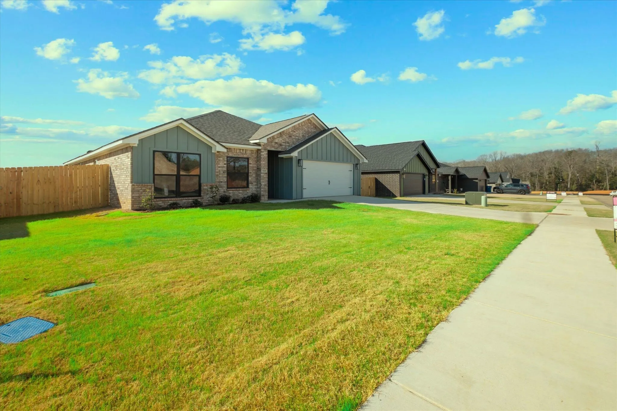 Single Family Residence For Sale in Smith County , 16529 Crossing Circle, Lindale, Texas 75771, 4 Bedroom, 2 Bathroom, 2 Garage spaces, 1,735 Sqft, built in 2026, mls#21292628, Real Estate Agent in Lindale, Homes For Sale in Smith county, Homes For Sale in Lindale, Realtor in Lindale Texas, Real Estate Brokerage Independent Realty Texas, Luminita Cordes Realtor