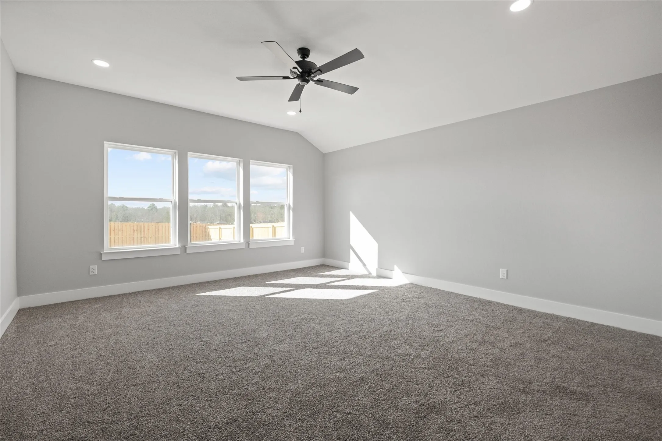 Single Family Residence For Sale in Smith County , 16529 Crossing Circle, Lindale, Texas 75771, 4 Bedroom, 2 Bathroom, 2 Garage spaces, 1,735 Sqft, built in 2026, mls#21292628, Real Estate Agent in Lindale, Homes For Sale in Smith county, Homes For Sale in Lindale, Realtor in Lindale Texas, Real Estate Brokerage Independent Realty Texas, Luminita Cordes Realtor
