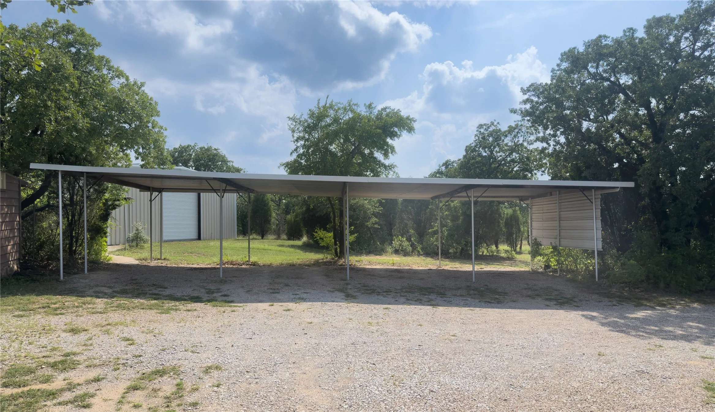 Single Family Residence For Sale in Palo Pinto County , 1102 NE 23rd Street, Mineral Wells, Texas 76067, 3 Bedroom, 2 Bathroom, Garage spaces, 2,080 Sqft, built in 1989, mls#21292349, Real Estate Agent in Mineral Wells, Homes For Sale in Palo Pinto county, Homes For Sale in Mineral Wells, Realtor in Mineral Wells Texas, Real Estate Brokerage Independent Realty Texas, Luminita Cordes Realtor