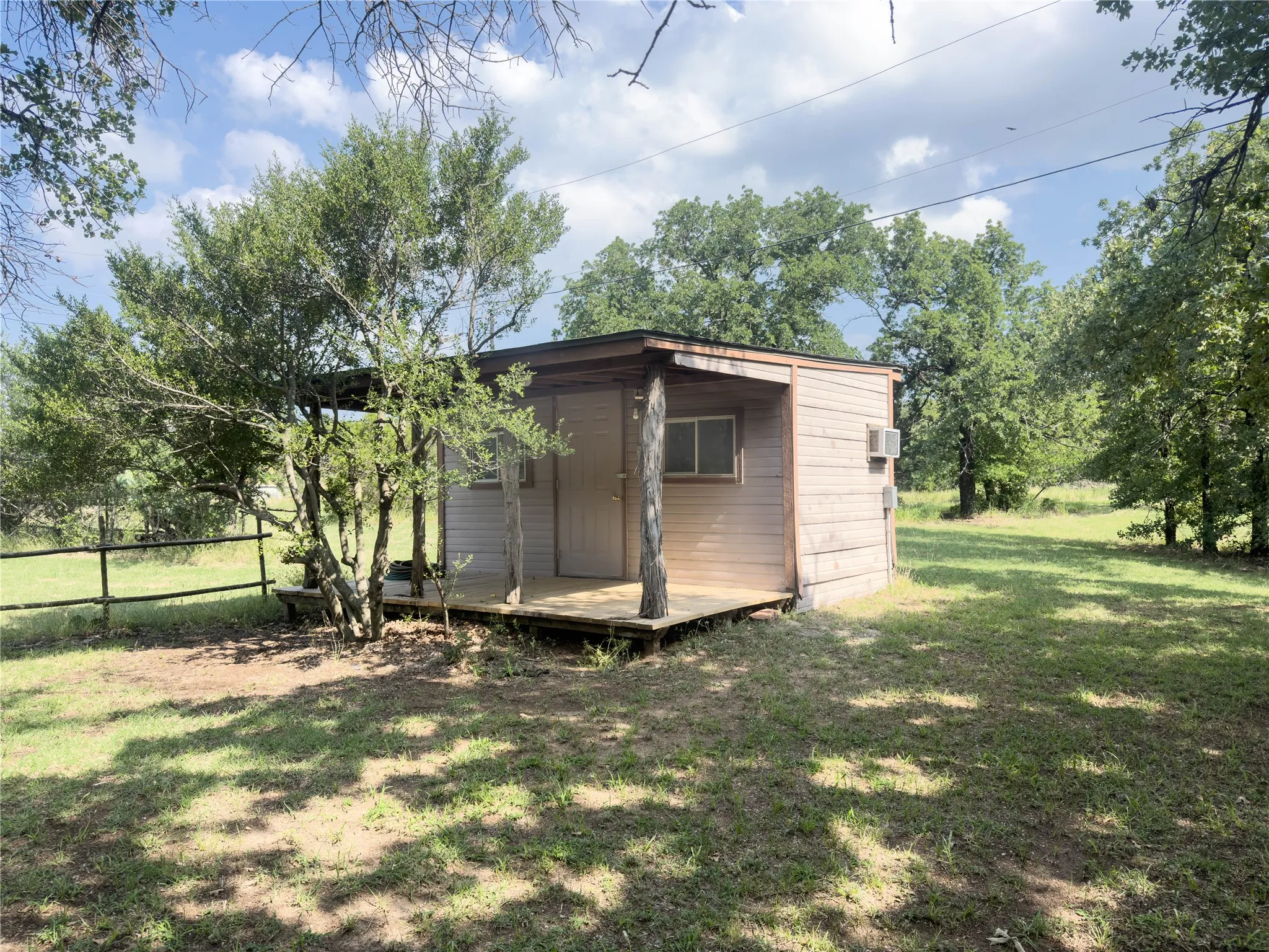 Single Family Residence For Sale in Palo Pinto County , 1102 NE 23rd Street, Mineral Wells, Texas 76067, 3 Bedroom, 2 Bathroom, Garage spaces, 2,080 Sqft, built in 1989, mls#21292349, Real Estate Agent in Mineral Wells, Homes For Sale in Palo Pinto county, Homes For Sale in Mineral Wells, Realtor in Mineral Wells Texas, Real Estate Brokerage Independent Realty Texas, Luminita Cordes Realtor