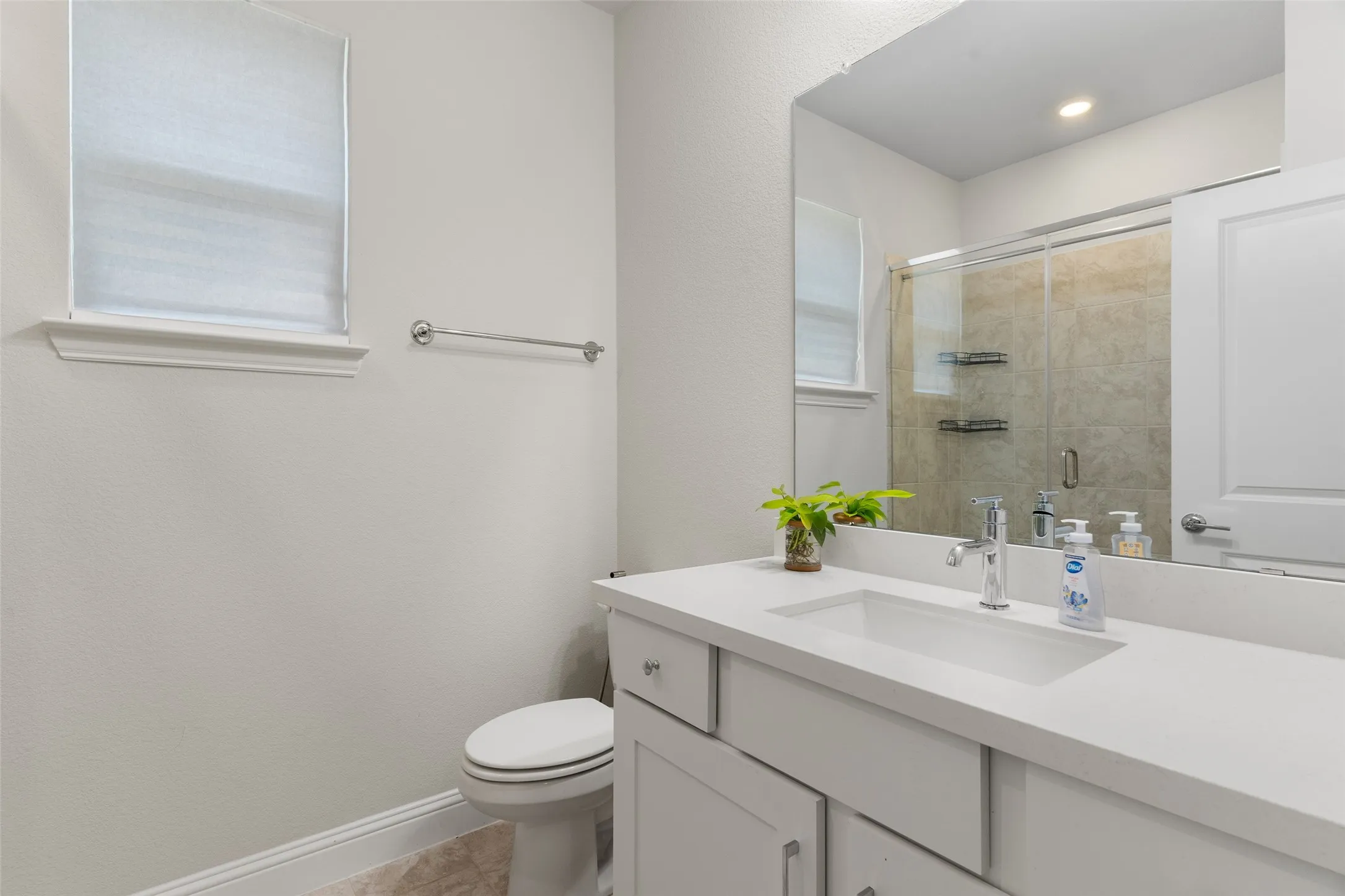 Single Family Residence For Sale in Collin County , 207 Midnight Trail, Melissa, Texas 75454, 5 Bedroom, 4 Bathroom, 3 Garage spaces, 2,881 Sqft, built in 2023, mls#21280165, Real Estate Agent in Melissa, Homes For Sale in Collin county, Homes For Sale in Melissa, Realtor in Melissa Texas, Real Estate Brokerage Independent Realty Texas, Luminita Cordes Realtor