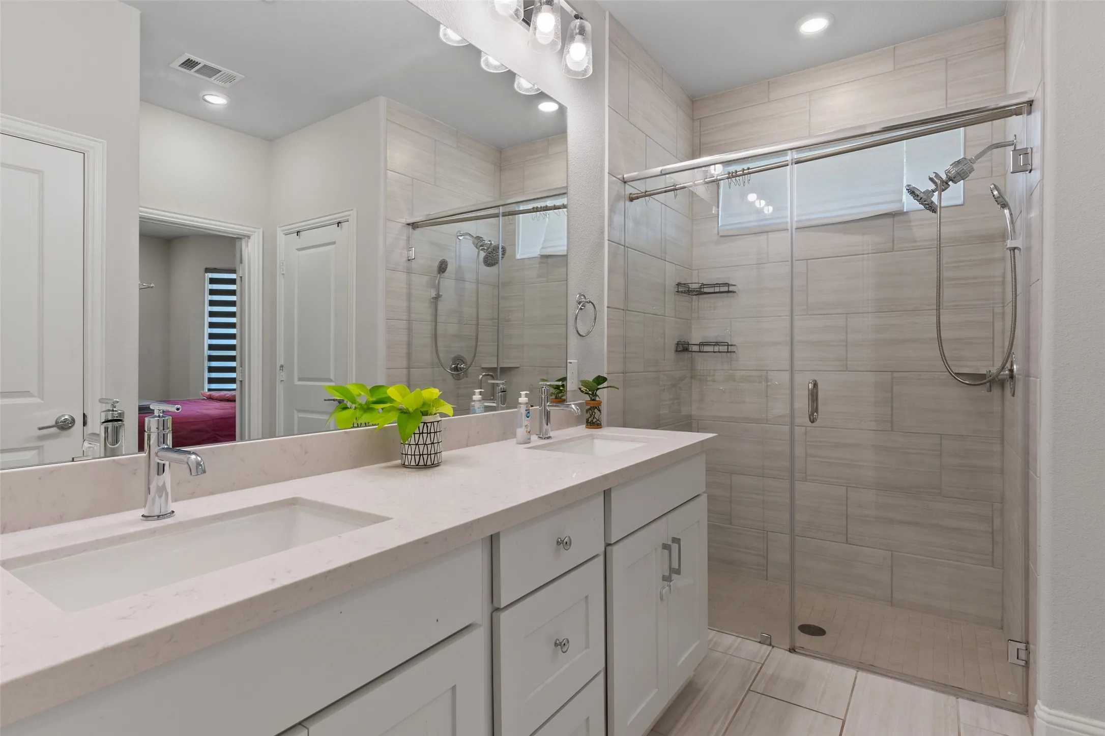 Single Family Residence For Sale in Collin County , 207 Midnight Trail, Melissa, Texas 75454, 5 Bedroom, 4 Bathroom, 3 Garage spaces, 2,881 Sqft, built in 2023, mls#21280165, Real Estate Agent in Melissa, Homes For Sale in Collin county, Homes For Sale in Melissa, Realtor in Melissa Texas, Real Estate Brokerage Independent Realty Texas, Luminita Cordes Realtor