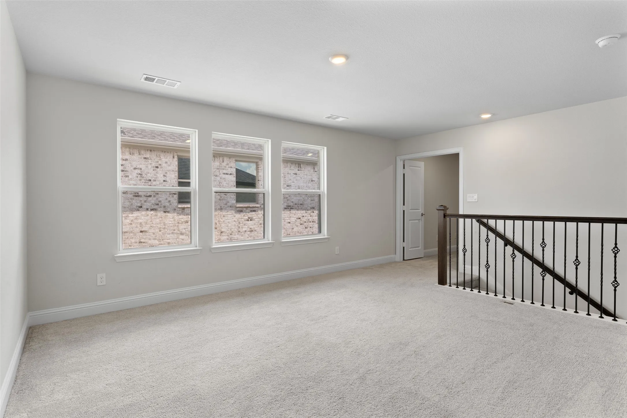 Single Family Residence For Sale in Collin County , 207 Midnight Trail, Melissa, Texas 75454, 5 Bedroom, 4 Bathroom, 3 Garage spaces, 2,881 Sqft, built in 2023, mls#21280165, Real Estate Agent in Melissa, Homes For Sale in Collin county, Homes For Sale in Melissa, Realtor in Melissa Texas, Real Estate Brokerage Independent Realty Texas, Luminita Cordes Realtor