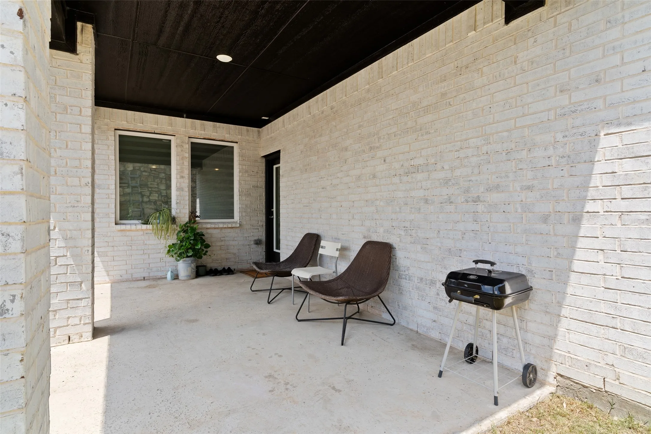 Single Family Residence For Sale in Collin County , 207 Midnight Trail, Melissa, Texas 75454, 5 Bedroom, 4 Bathroom, 3 Garage spaces, 2,881 Sqft, built in 2023, mls#21280165, Real Estate Agent in Melissa, Homes For Sale in Collin county, Homes For Sale in Melissa, Realtor in Melissa Texas, Real Estate Brokerage Independent Realty Texas, Luminita Cordes Realtor