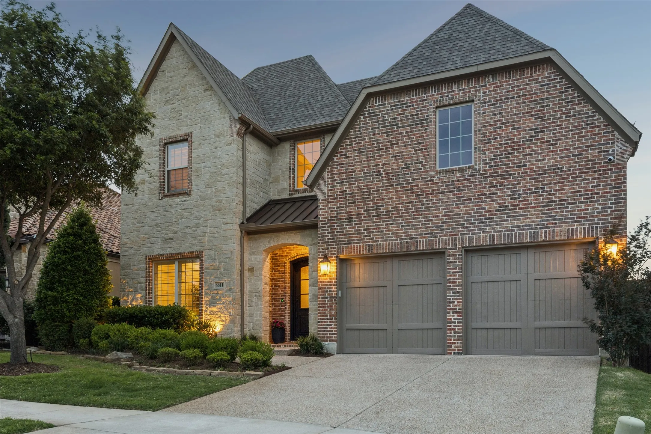 Single Family Residence For Sale in Collin County , 6611 Compton Court, Frisco, Texas 75034, 3 Bedroom, 4 Bathroom, 3 Garage spaces, 3,548 Sqft, built in 2015, mls#21291370, Real Estate Agent in Frisco, Homes For Sale in Collin county, Homes For Sale in Frisco, Realtor in Frisco Texas, Real Estate Brokerage Independent Realty Texas, Luminita Cordes Realtor