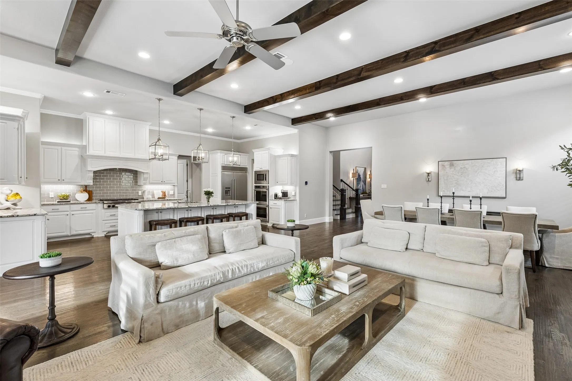 Single Family Residence For Sale in Collin County , 6611 Compton Court, Frisco, Texas 75034, 3 Bedroom, 4 Bathroom, 3 Garage spaces, 3,548 Sqft, built in 2015, mls#21291370, Real Estate Agent in Frisco, Homes For Sale in Collin county, Homes For Sale in Frisco, Realtor in Frisco Texas, Real Estate Brokerage Independent Realty Texas, Luminita Cordes Realtor