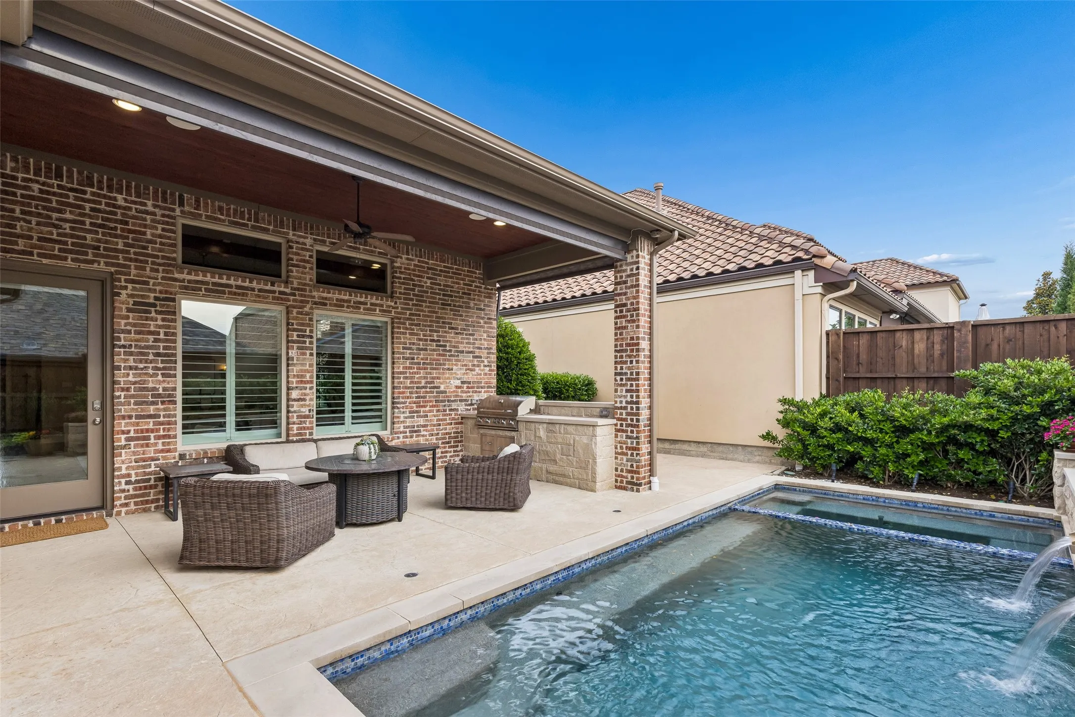Single Family Residence For Sale in Collin County , 6611 Compton Court, Frisco, Texas 75034, 3 Bedroom, 4 Bathroom, 3 Garage spaces, 3,548 Sqft, built in 2015, mls#21291370, Real Estate Agent in Frisco, Homes For Sale in Collin county, Homes For Sale in Frisco, Realtor in Frisco Texas, Real Estate Brokerage Independent Realty Texas, Luminita Cordes Realtor